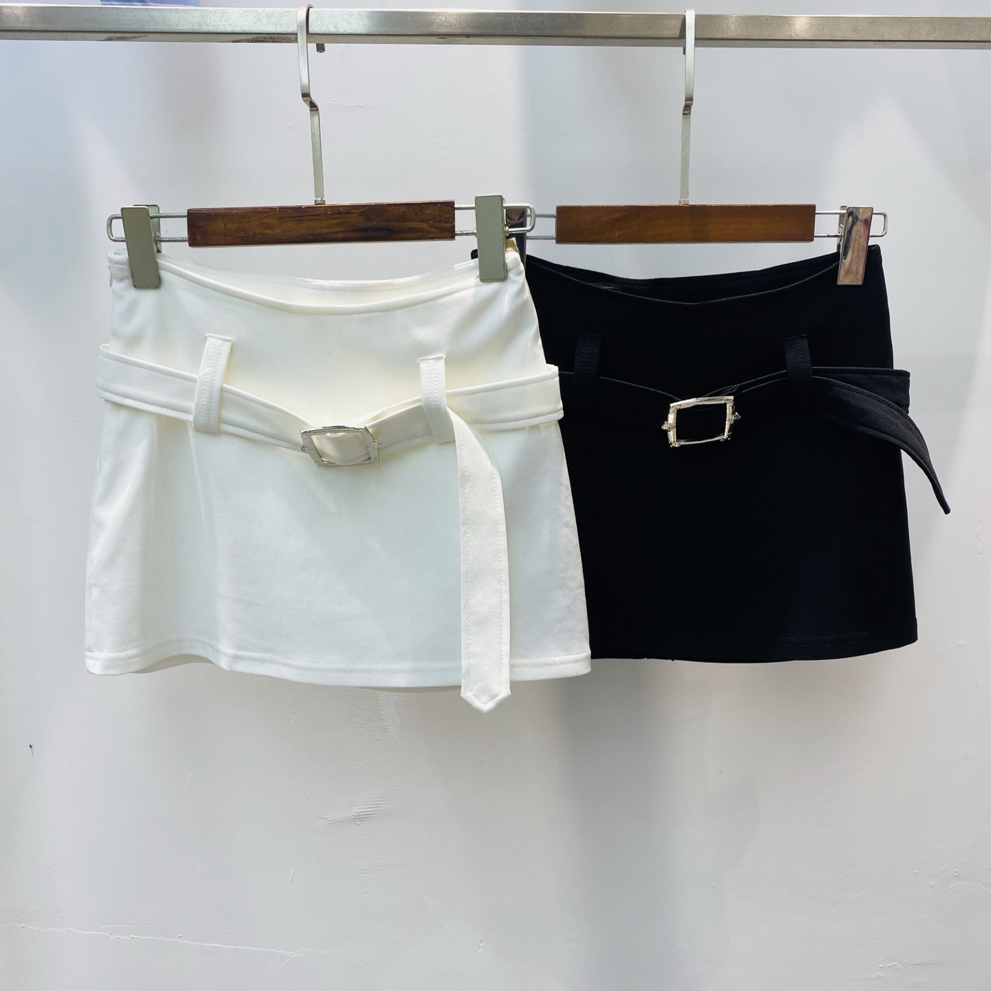 NO:316558,New summer versatile high-waist short temperament hip-cover skirt SML, skirts, alexander wang19860909新款 夏季百搭高腰短款气质包臀半裙SML,,skirts,alexander wang,Women's clothing