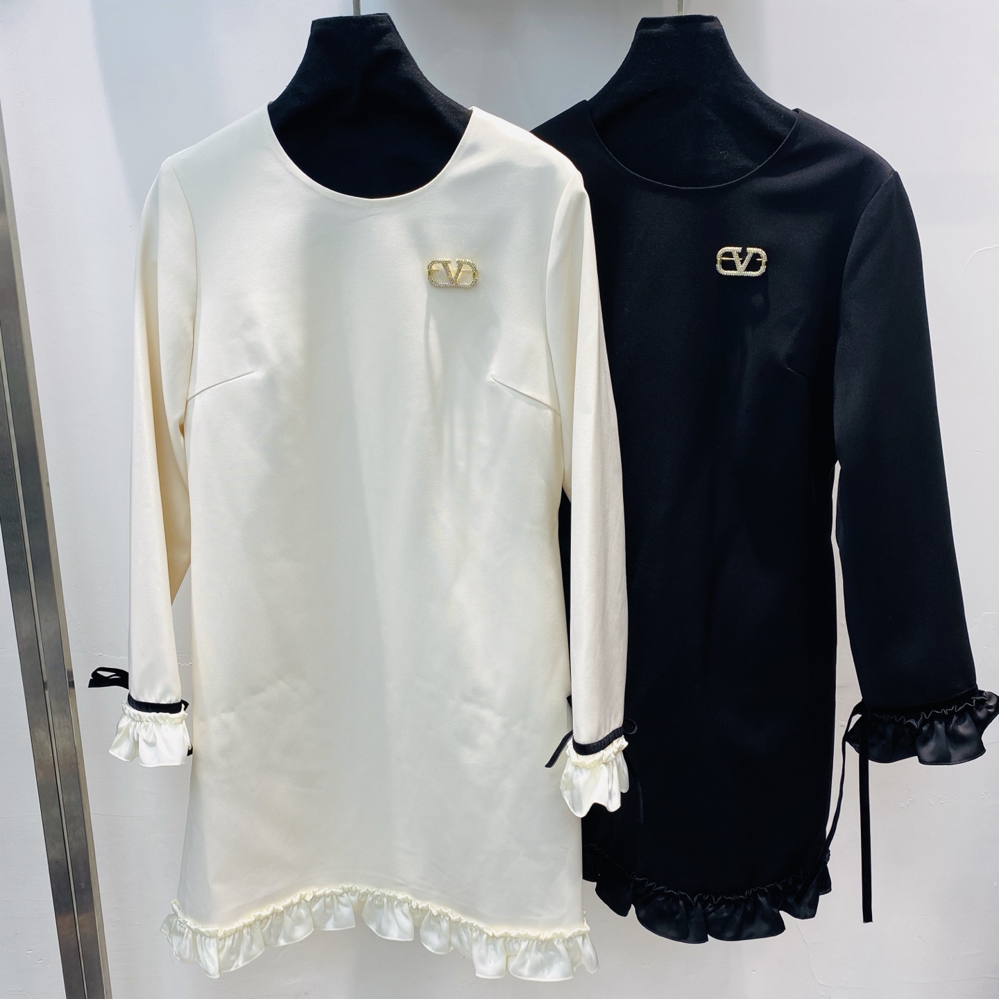 NO:314008,New style furry lace collar spliced ​​bow decorative French elegant straight dress SML, skirts, alexander wang19860909新款木耳花边领拼接蝴蝶结装饰法式优雅直筒连衣裙SML,,skirts,alexander wang,Women's clothing