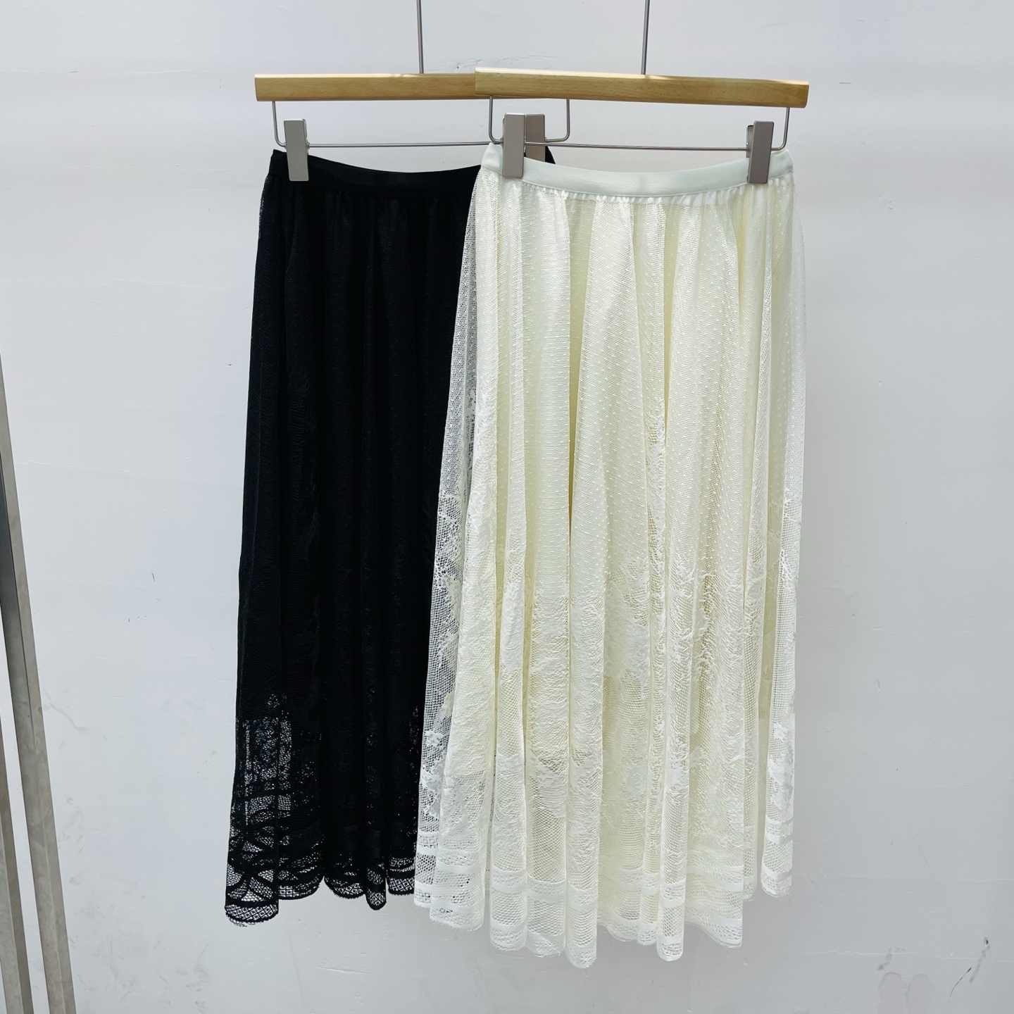 NO:313216,New D home high waist simple design lace half-body gauze skirt versatile casual long skirt SML18,,dior, skirts,alexander wang19860909新款D家高腰简约设计感蕾丝半身纱裙百搭休闲长裙SML18,,dior,skirts,alexander wang,Women's clothing
