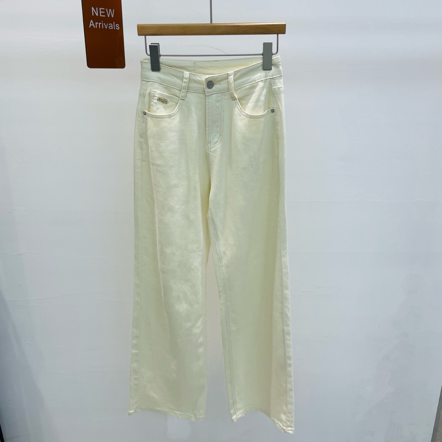 NO:321608,New MiU series high-end temperament high-waisted letter thorn q straight wide-leg jeans SMLX, miumiu, jeans, alexander wang19860909新款 miu系 高级感气质高腰字母刺q直筒阔腿牛仔裤SMLX,,miumiu,jeans,alexander wang,Women's clothing