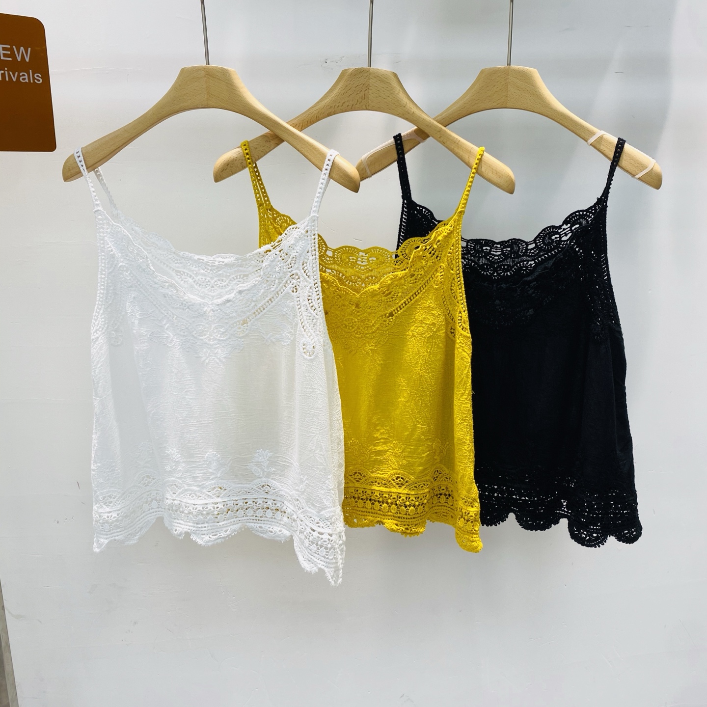 NO:325915,New backless loose cotton linen lace niche v-neck suspender vest sleeveless top SM, alexander wang19860909新款露背宽松棉麻蕾丝小众 v领吊带背心无袖上衣SM,,alexander wang,Women's clothing
