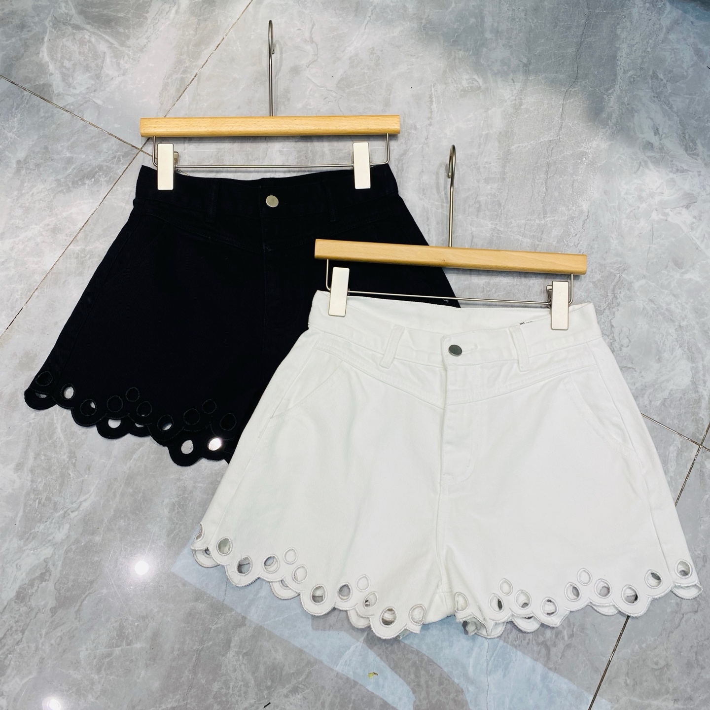 NO:332234,New design high-waist hollow ruffle with belt A-line boho jean shorts SMLXL, shorts, alexander wang19860909新款设计高腰镂空荷叶边配腰带A字 波西米亚风牛仔短裤SMLXL,,shorts,alexander wang,Women's clothing