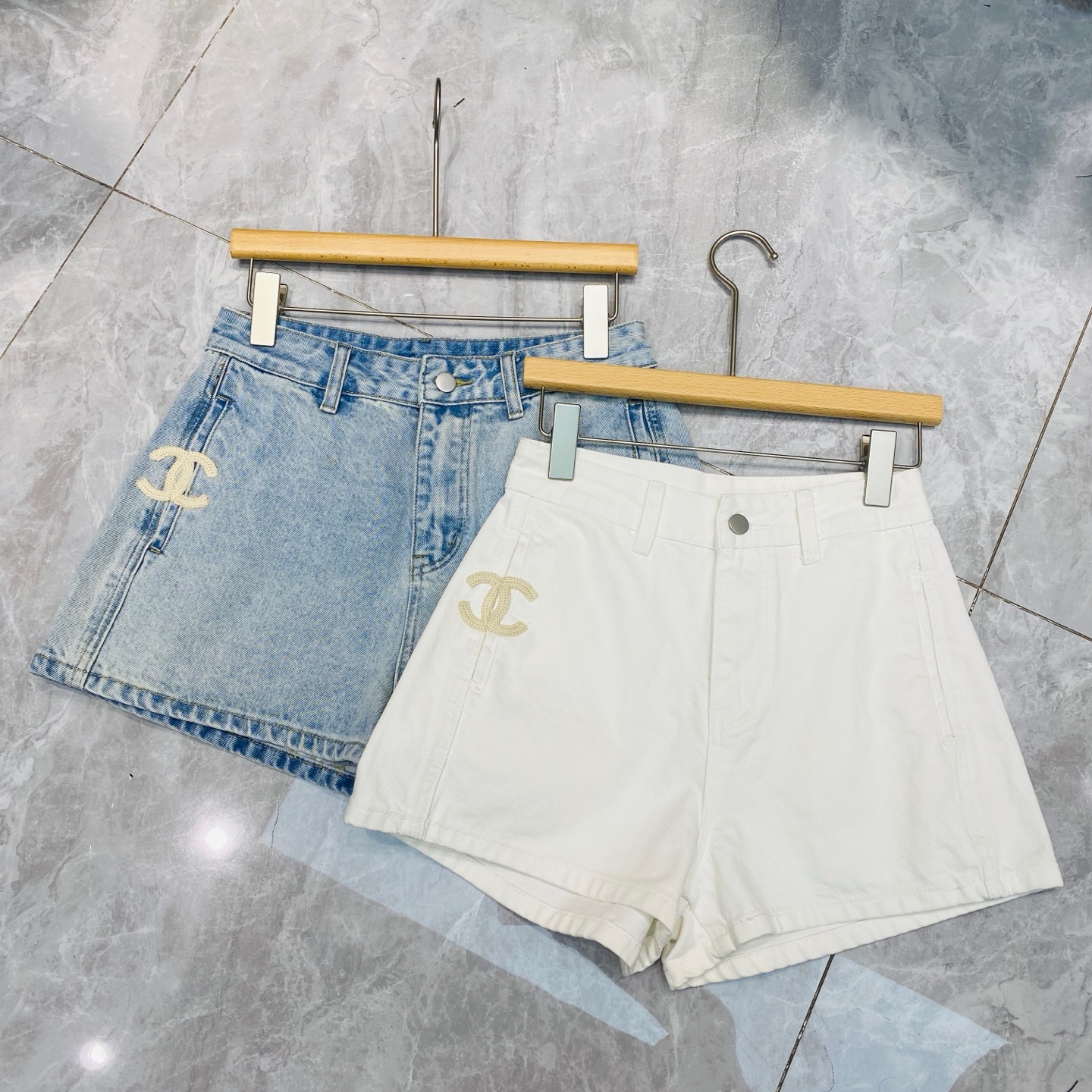 NO:332238,New style, small fragrance style, high waist, slimming pocket jacquard logo design, A-line denim shorts, SMLXL, shorts, alexander wang19860909新款 小香风 高腰显瘦口袋提花logo设计A字牛仔短裤SMLXL,,shorts,alexander wang,Women's clothing