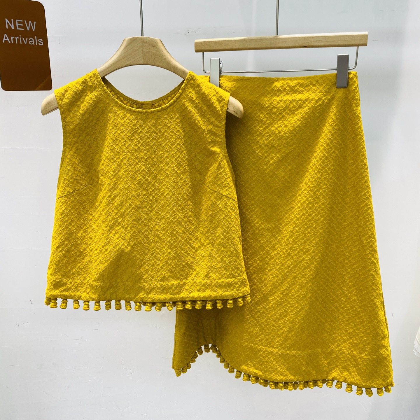 NO:411692,New summer round neck sleeveless A-line tassel vest top high waist A-line skirt two-piece suit SMLXL, skirts, alexander wang19860909新款夏季圆领无袖A字型流苏背心上衣高腰A字半身裙两件套套装SMLXL,,skirts,alexander wang,Women's clothing