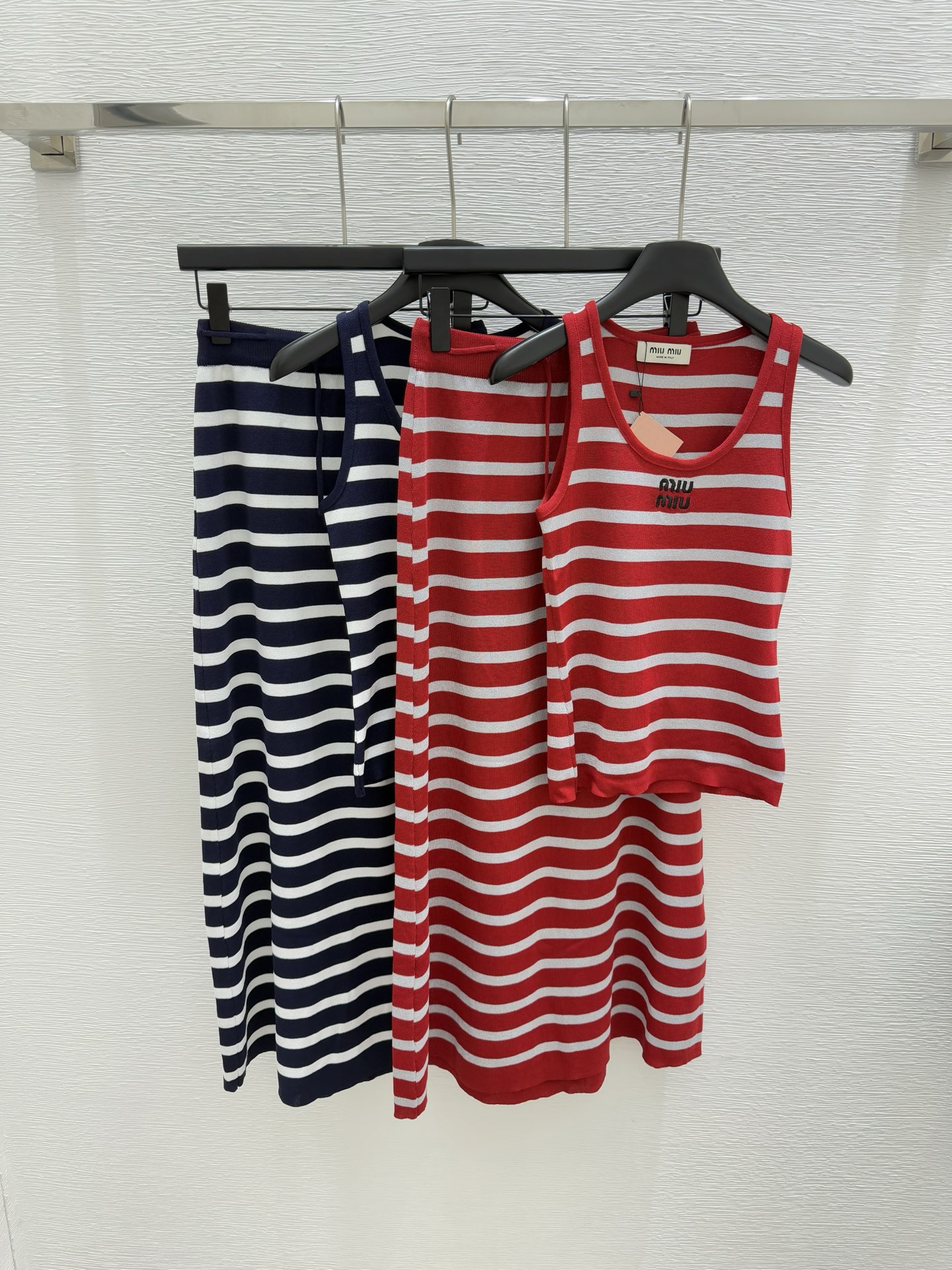 NO:419520,M Home Early Spring New Style Round Collar Striped Knitted Two-Piece Set Color Red Royal Blue Size 36.38.40, Alexander Wang19860909M家  早春新款 圆领条纹针织两件套 颜色红色 宝蓝色 尺码36.38.40,,alexander wang,Women's clothing