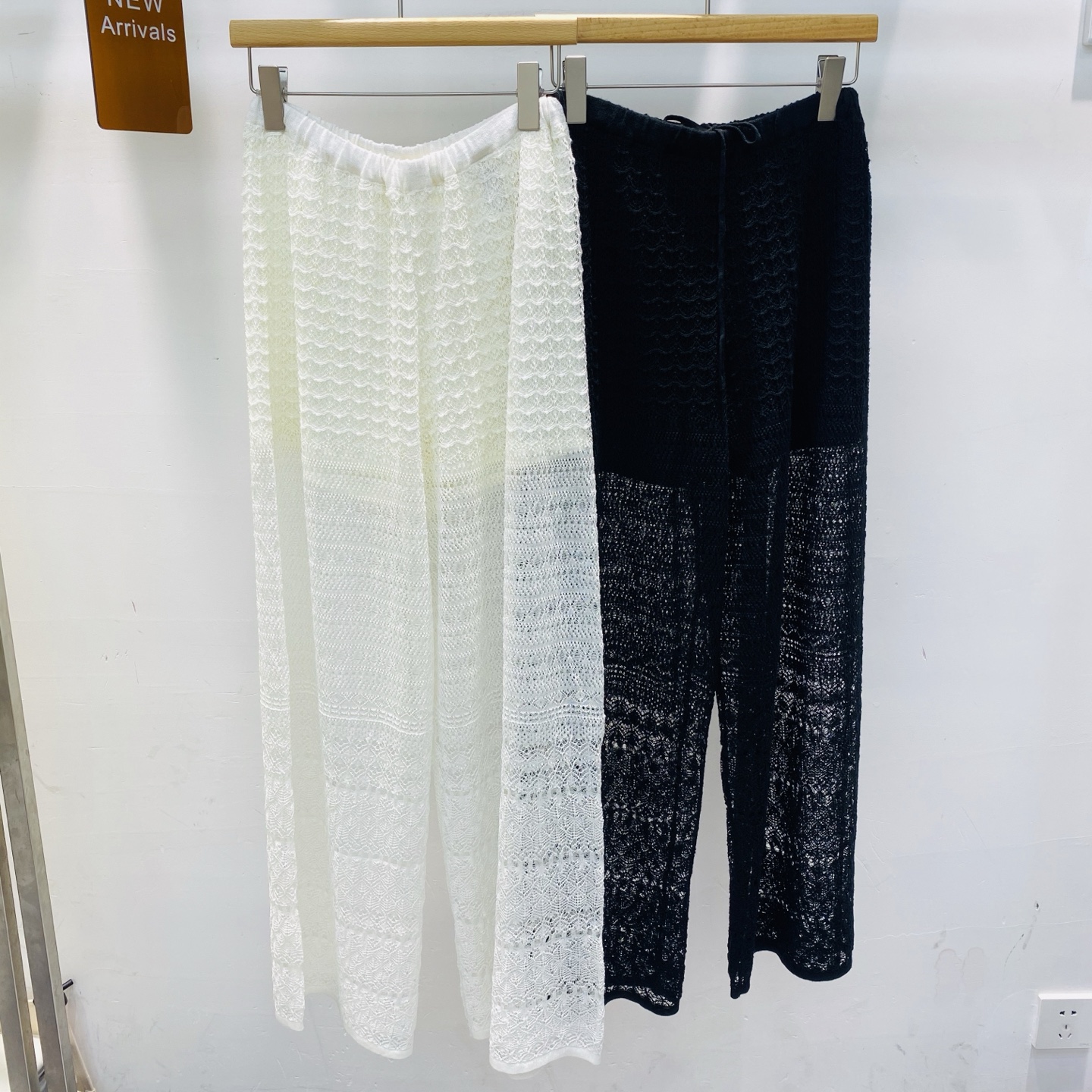 NO:431903,New heavy industry knitted lace hollow breathable elastic high waist straight wide-leg pants SML, alexander wang19860909新款重工针织蕾丝镂空透气松紧高腰直筒阔腿裤SML,,alexander wang,Women's clothing