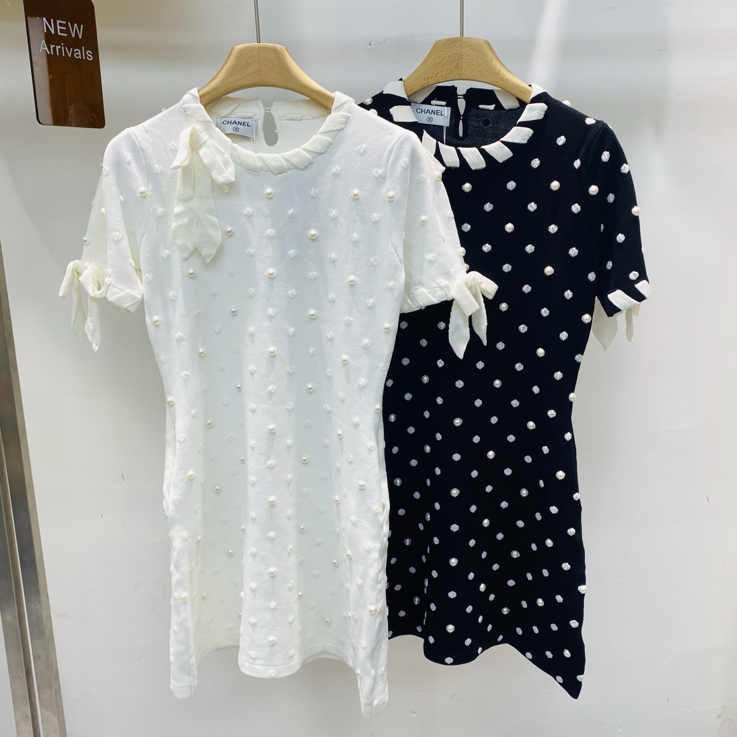 NO:443739,New Lafeijiamu back love hollowing out careful design full body bead decoration short-sleeved knitted dress SML, skirts, T-shirt, alexander wang19860909新款拉飞家姆后背爱心镂空小心机设计通体钉珠装饰短袖针织连衣裙SML,,skirts,T-shirt,alexander wang,Women's clothing