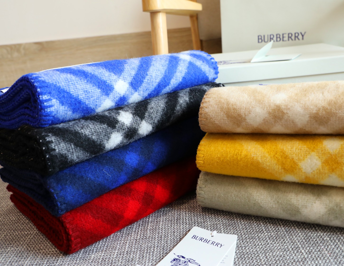 [Burberry Scarves]