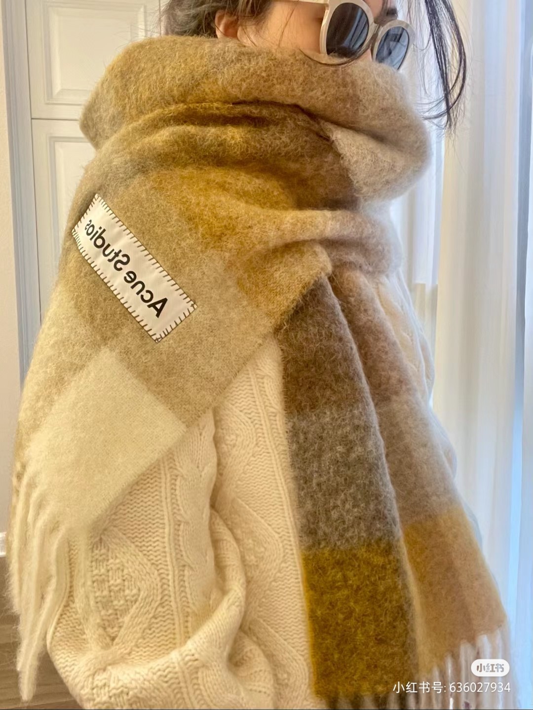 Acne Studios 艾克妮马海毛围巾