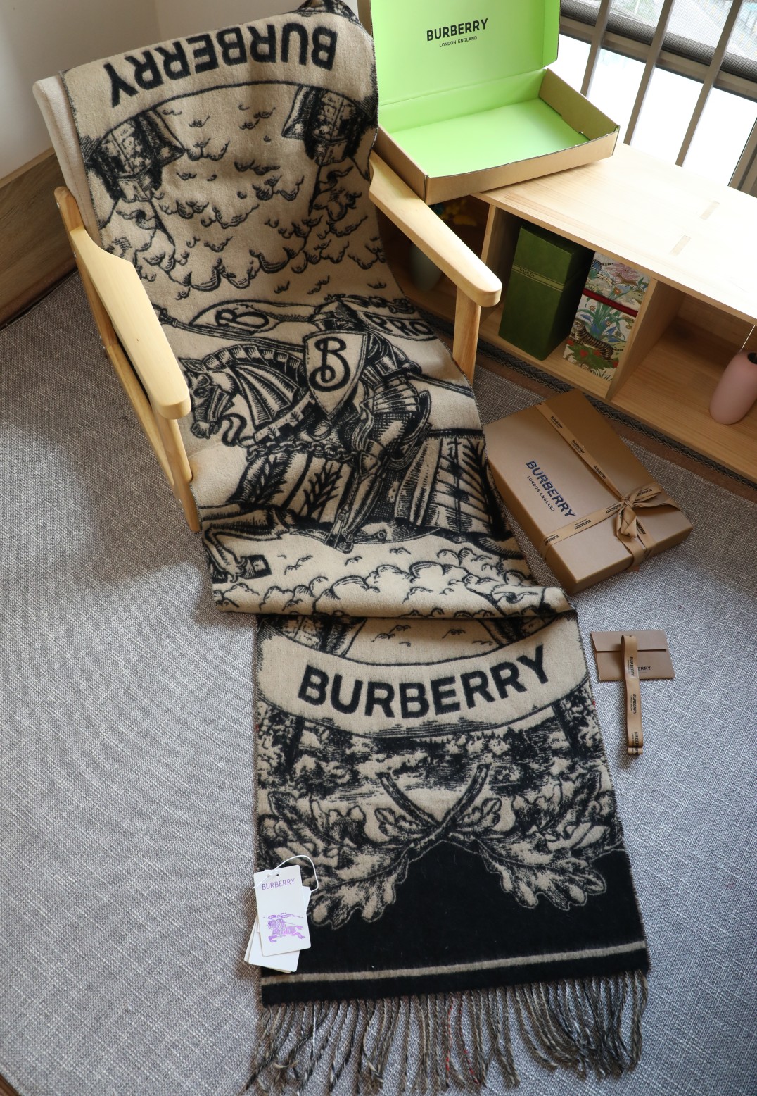 Burberry b战马 披肩