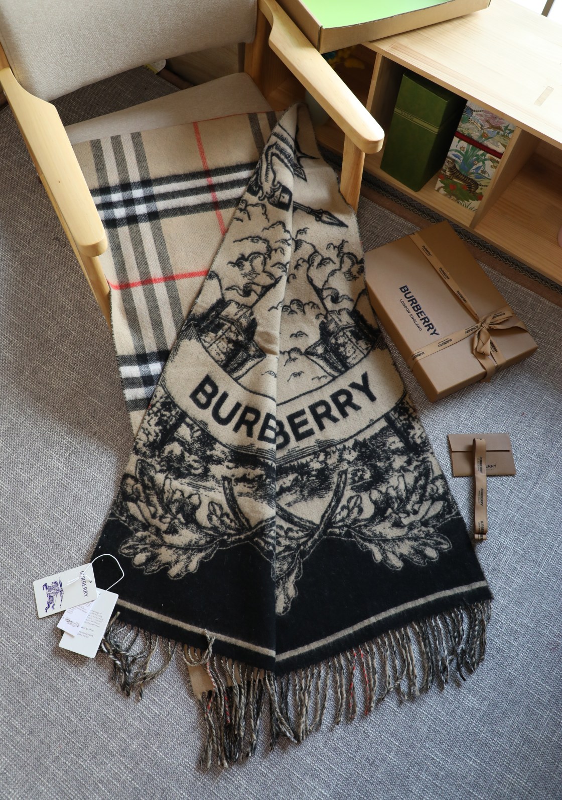 Burberry b战马 披肩