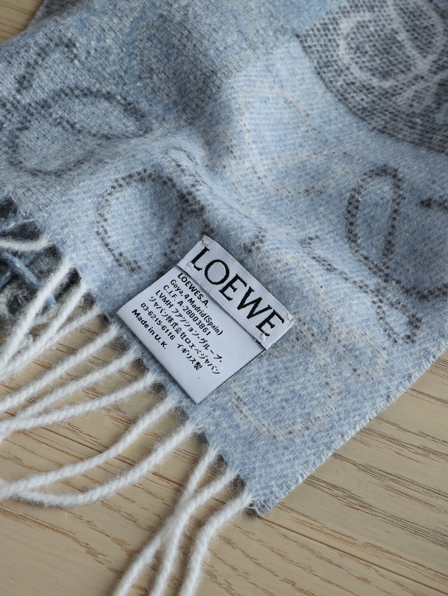Loewe 罗意威棋盘格提花围巾