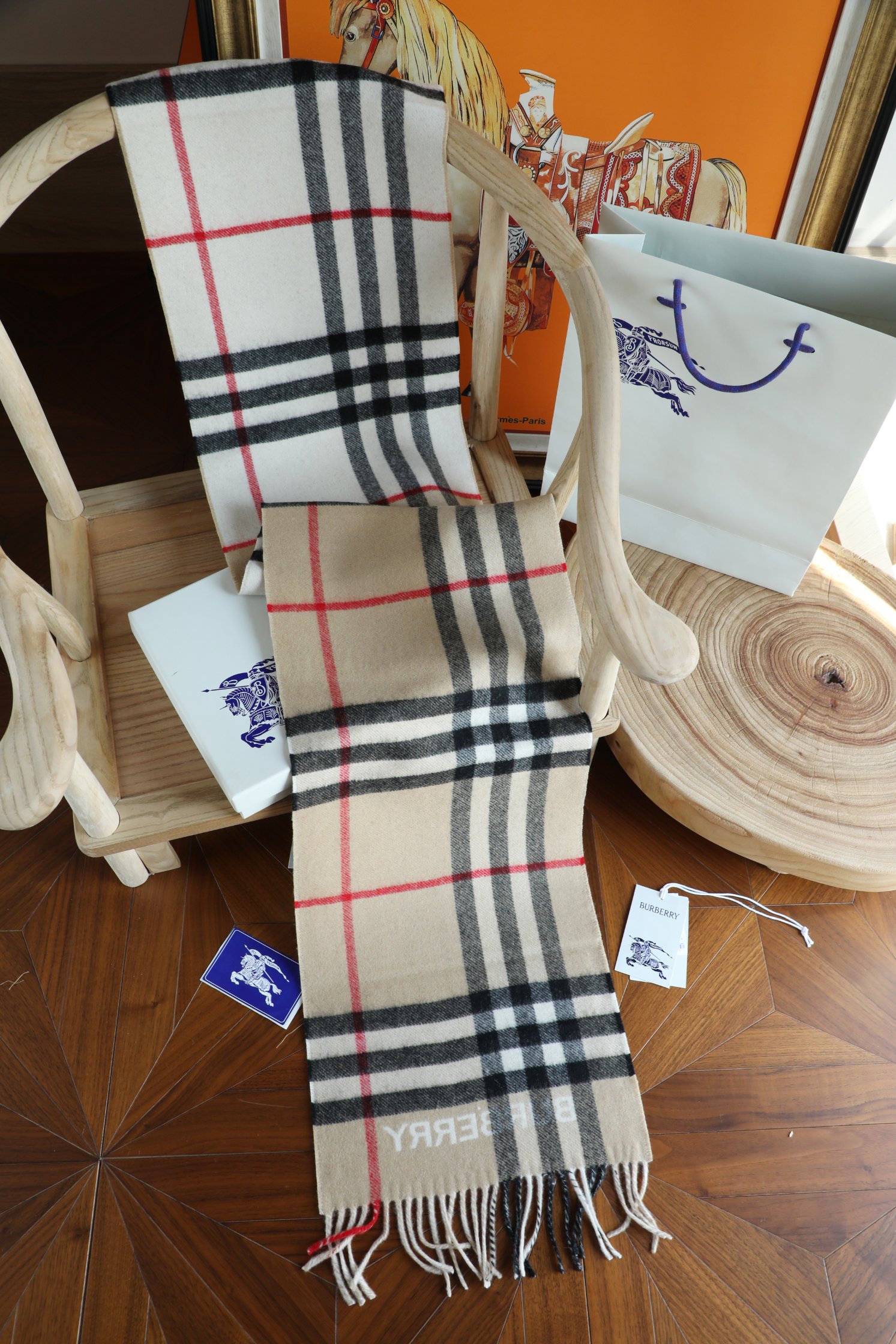 Burberry 巴宝莉双拼色 双面提花羊绒围巾 21年秋冬最新款 排队买 绝对的上身效果极佳