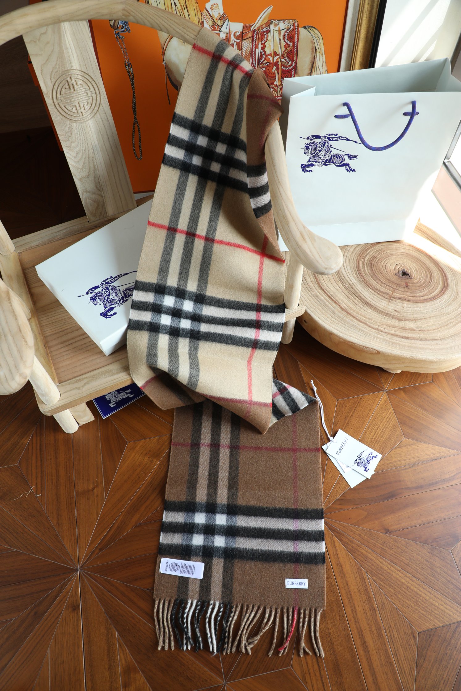 Burberry 巴宝莉双拼色 双面提花羊绒围巾 21年秋冬最新款 排队买 绝对的上身效果极佳