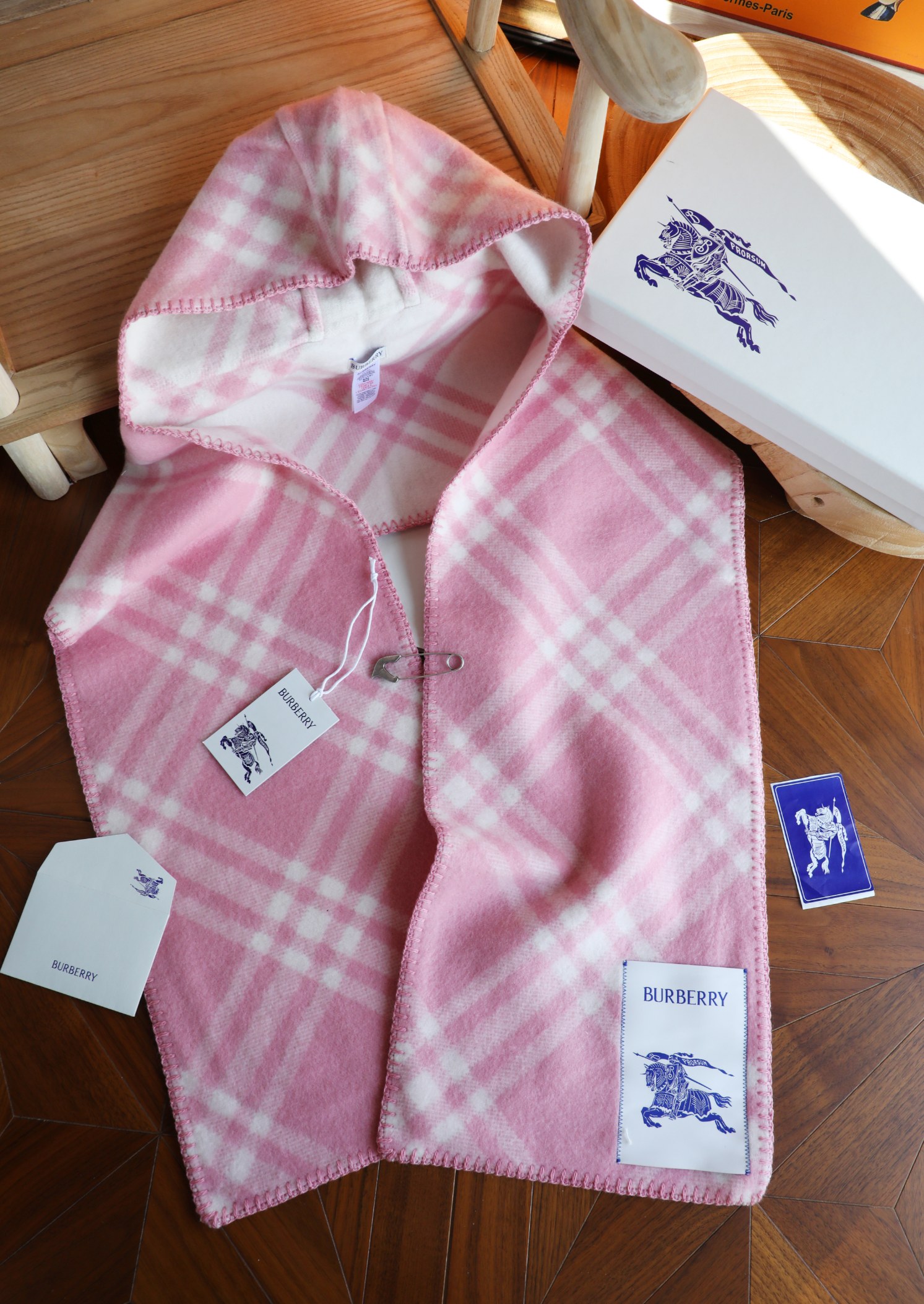 Burberry 升级版质量 别针10