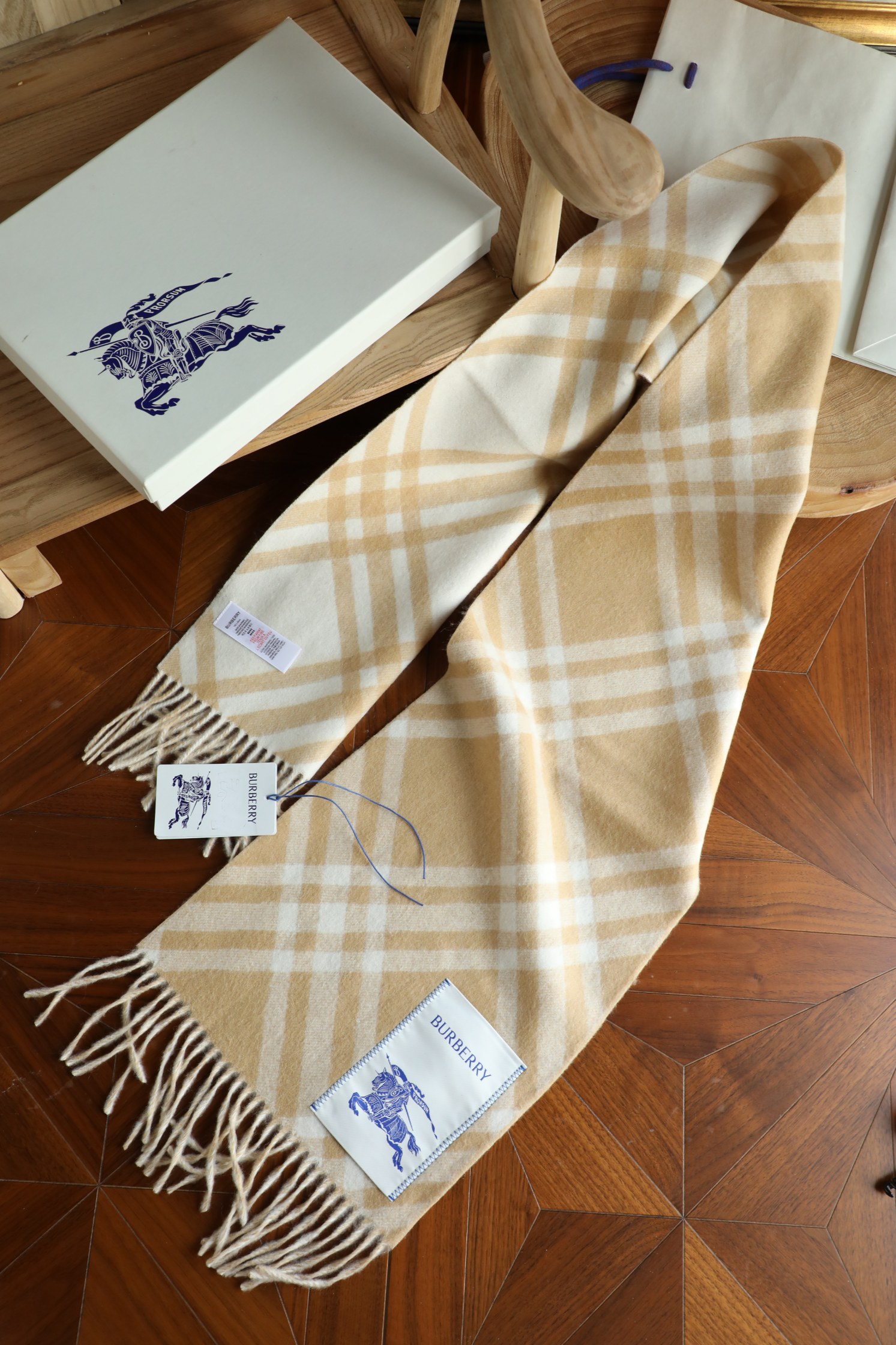 Burberry 柔软面料 流苏版新款大标黑色