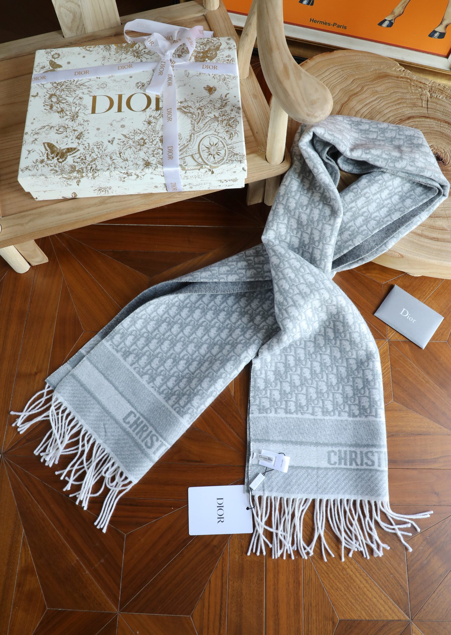 Dior CD字母双面羊绒围巾