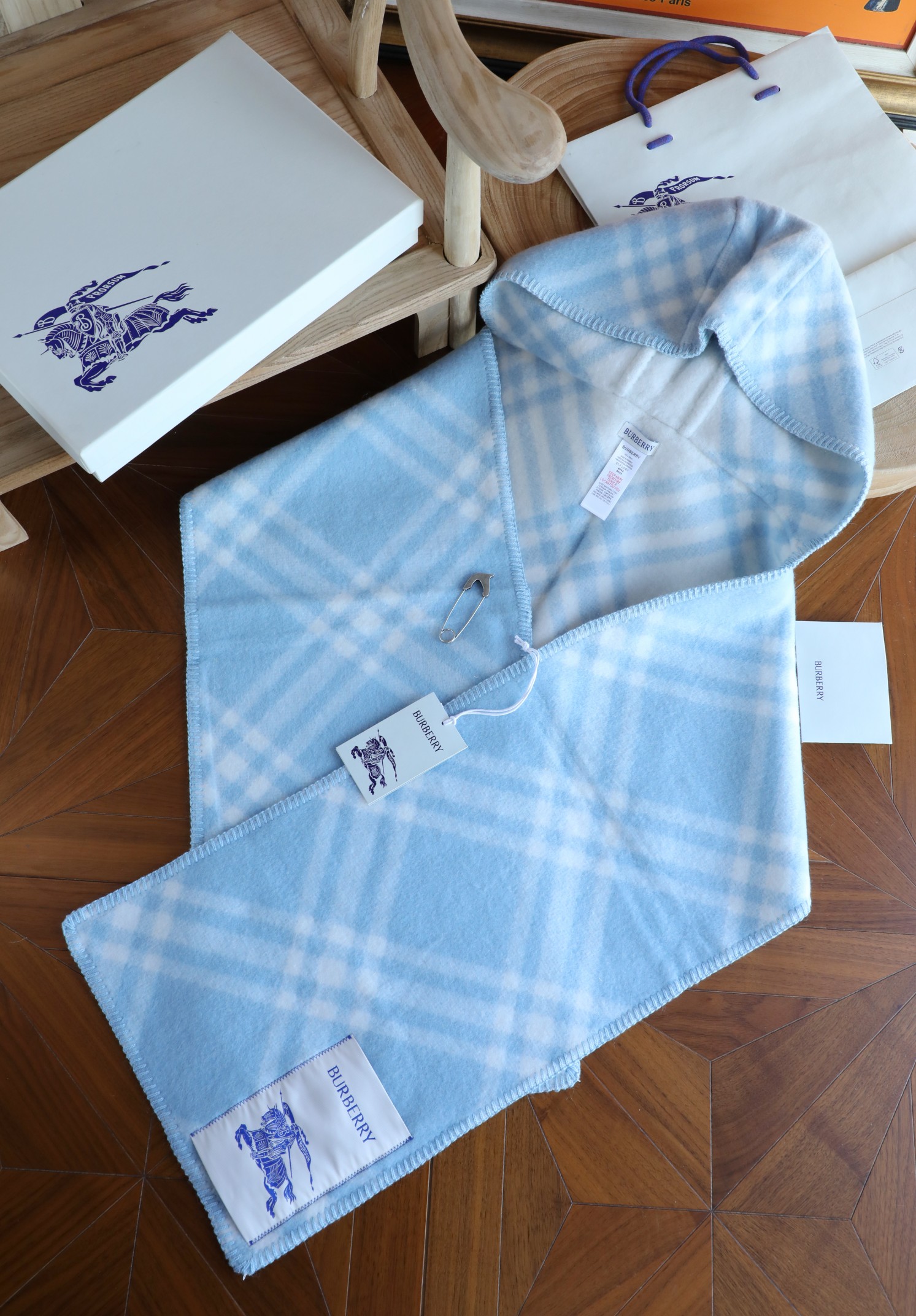 Burberry 升级版质量 别针10