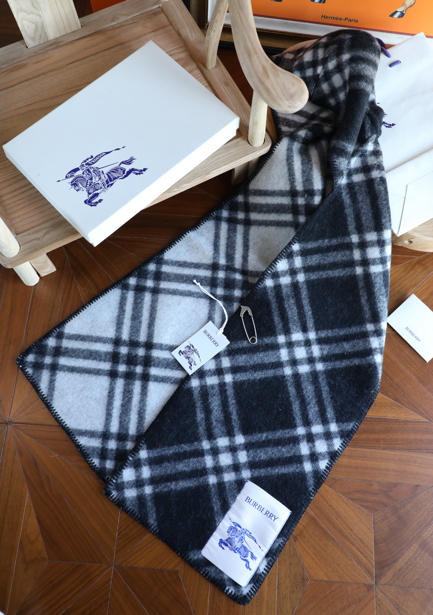 Burberry 升级版质量 别针10