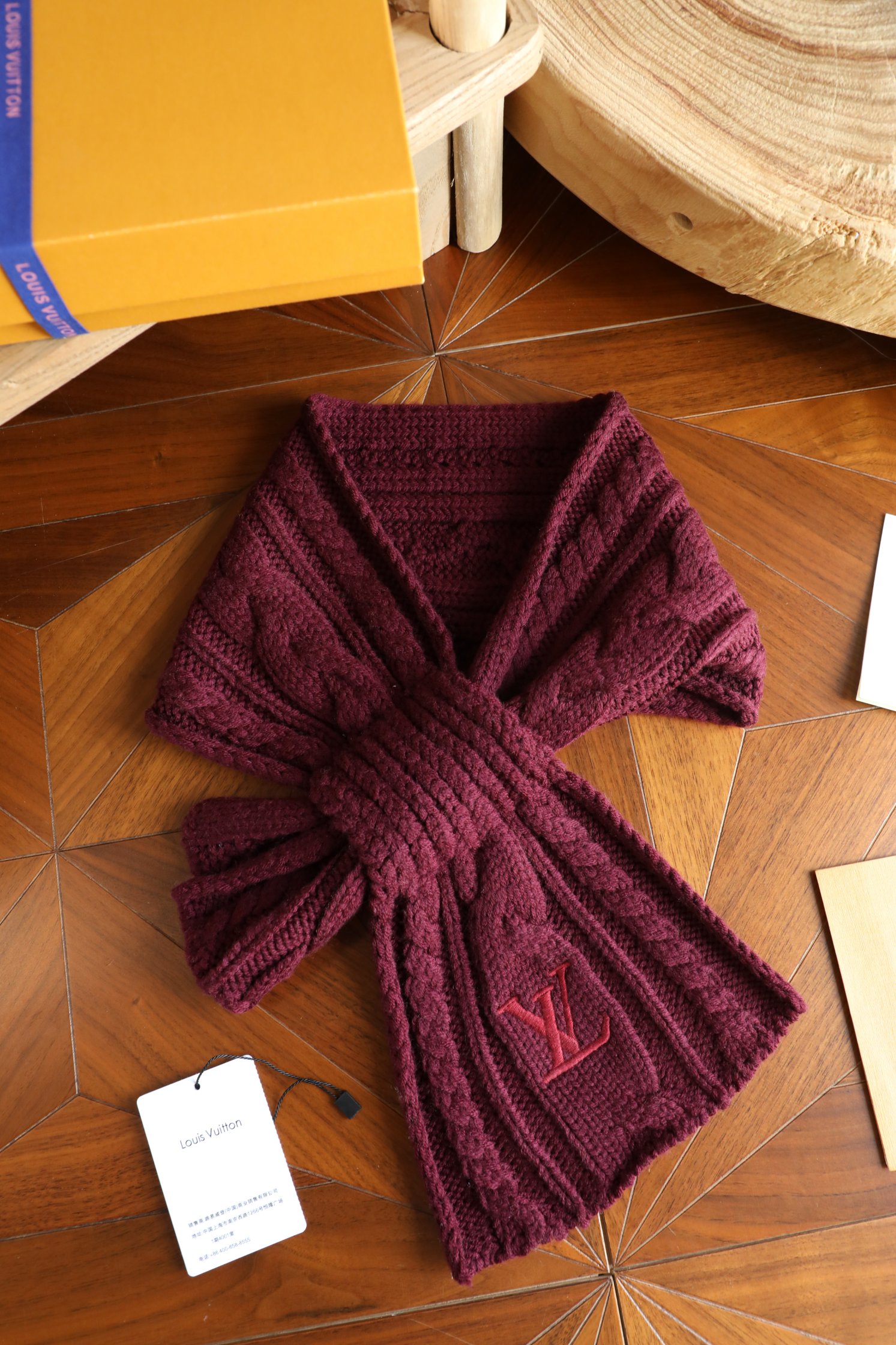 Louis Vuitton L 针织小围巾