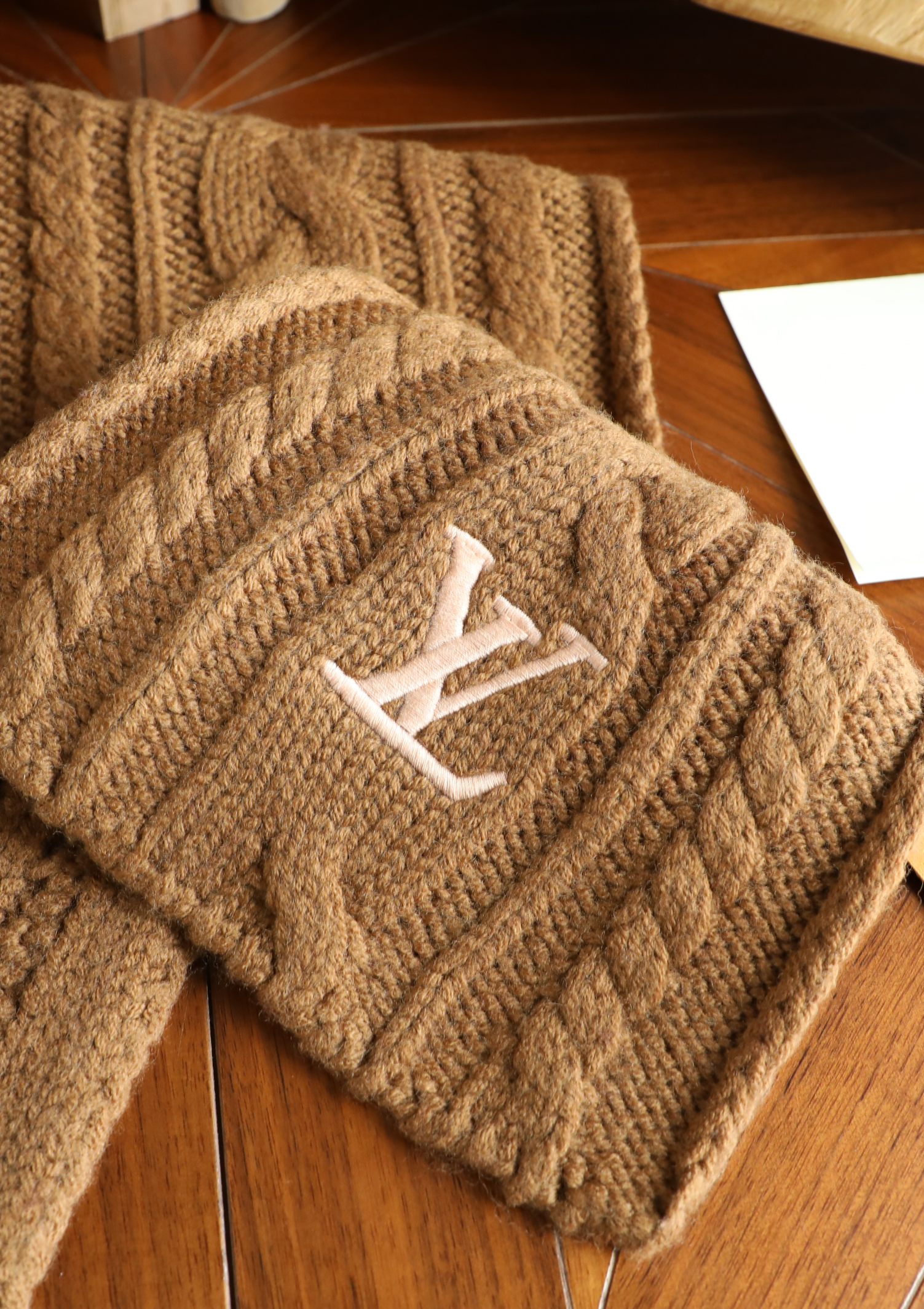Louis Vuitton L 针织小围巾