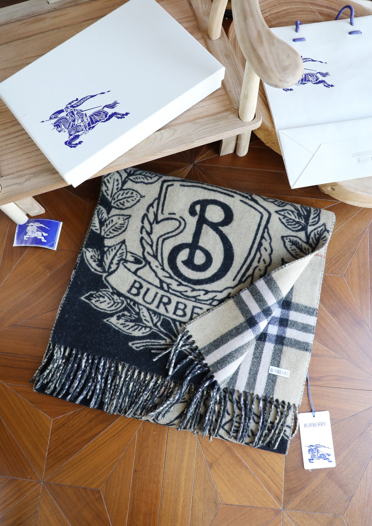 Burberry b战马 披肩