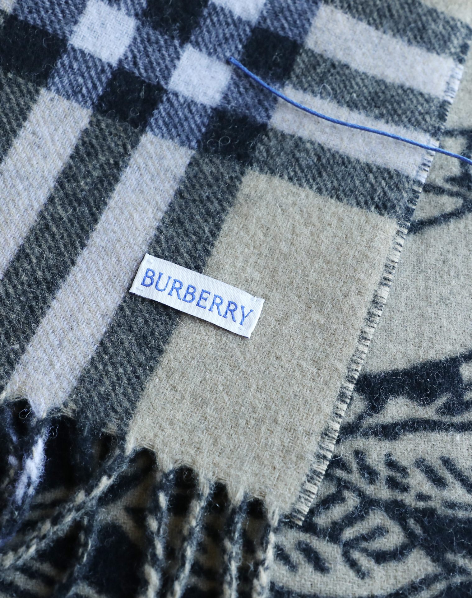 Burberry b战马 披肩