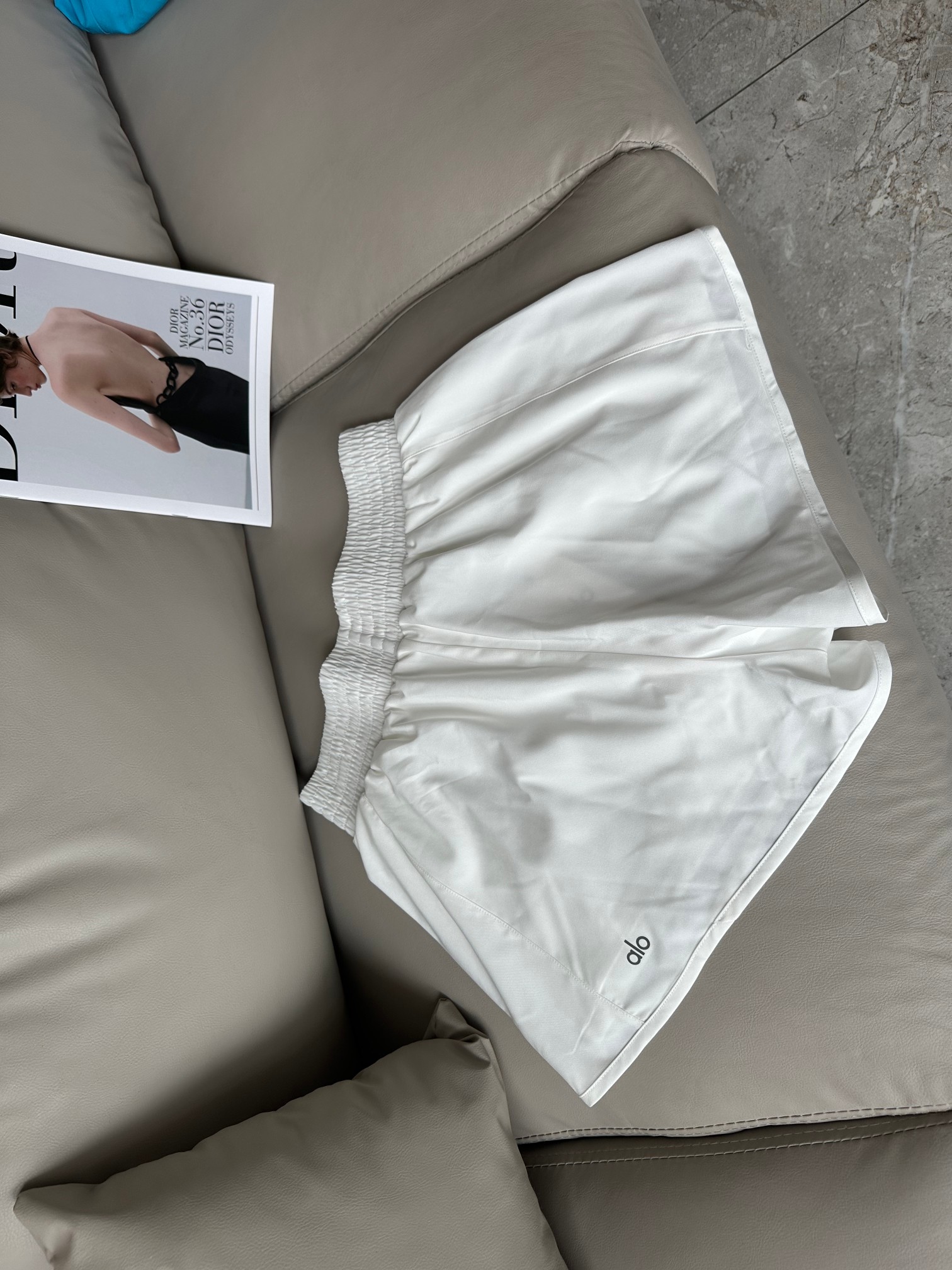 Alo shorts training black