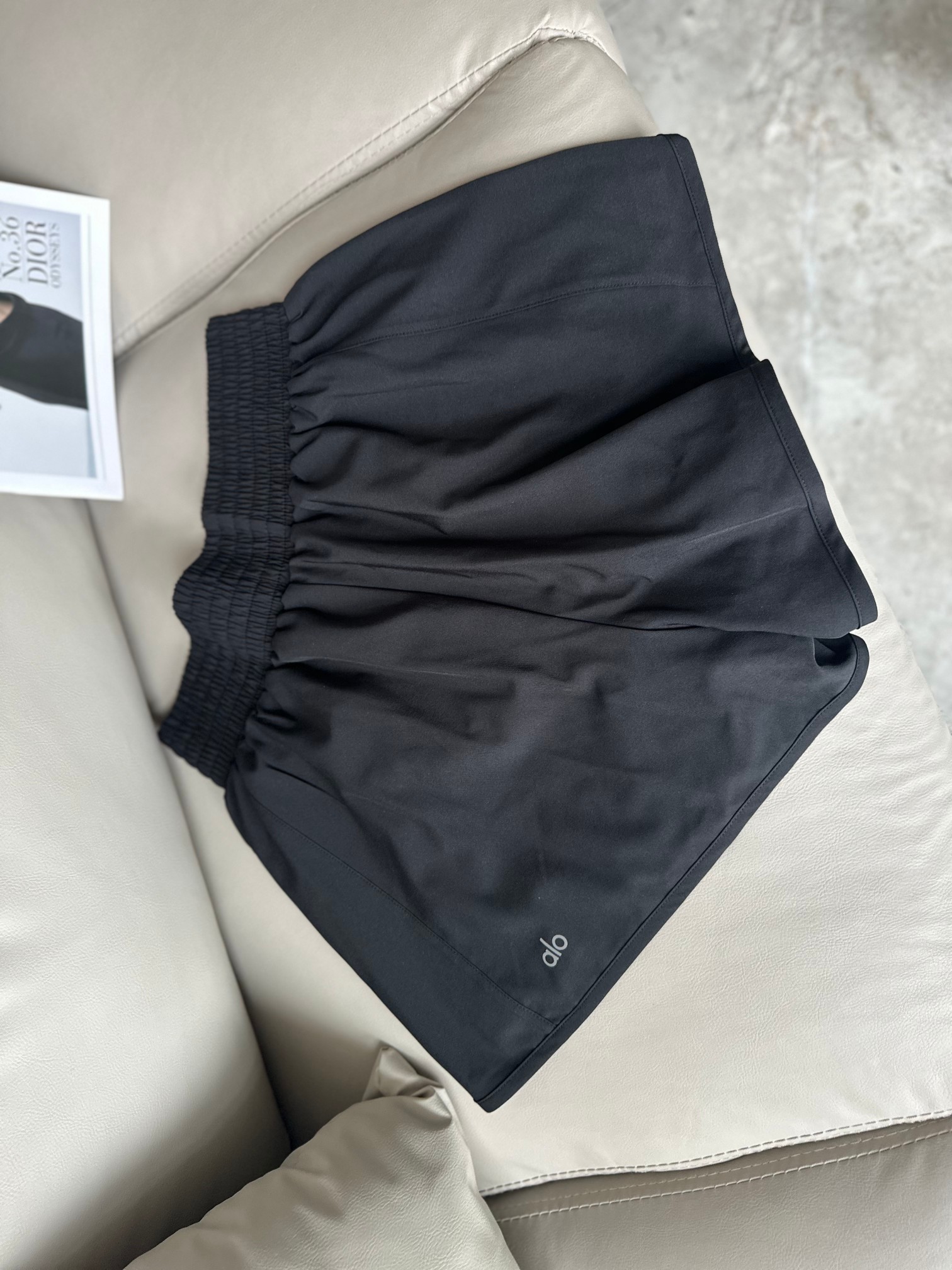 Alo shorts training black