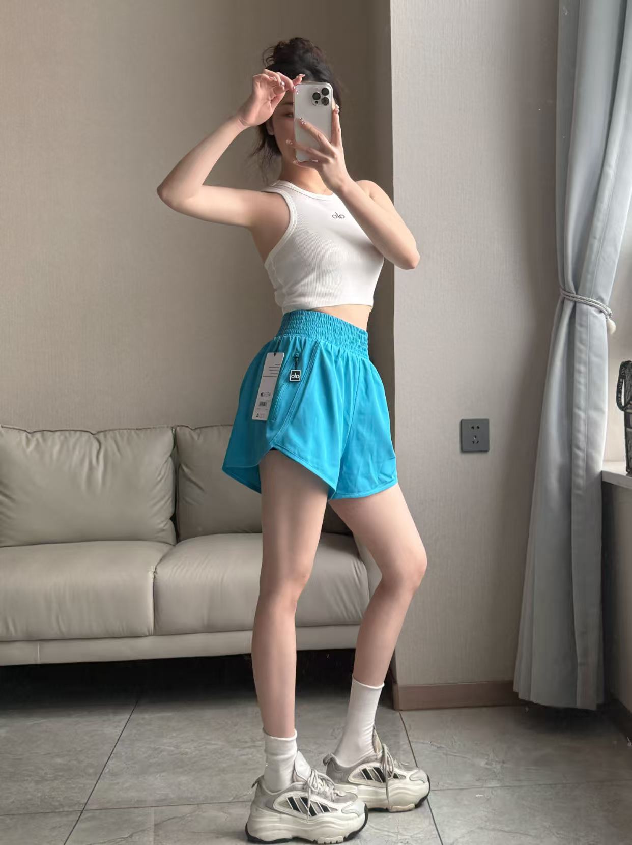 Alo shorts run turquoise