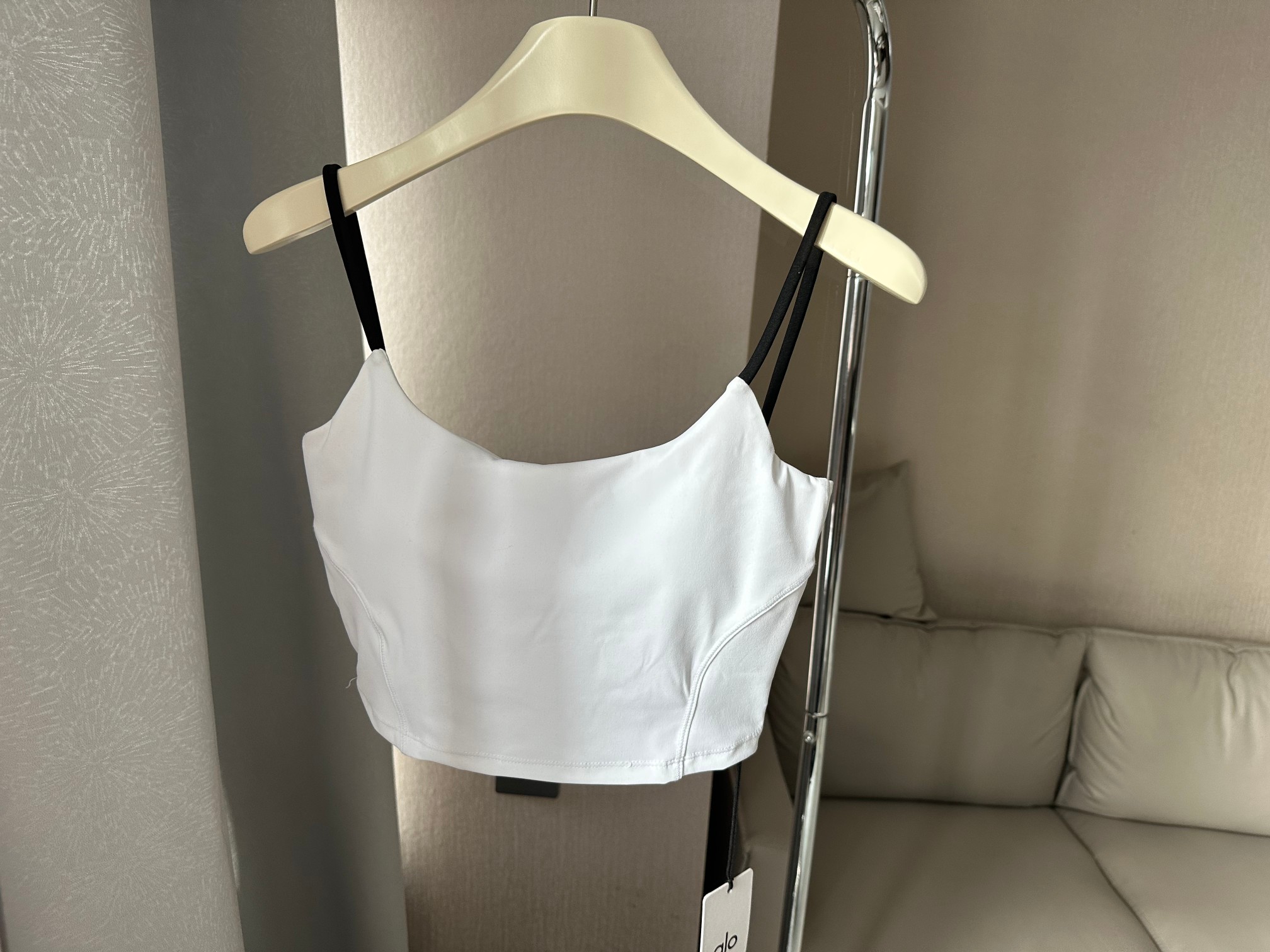 Alo sports bra studio white yoga