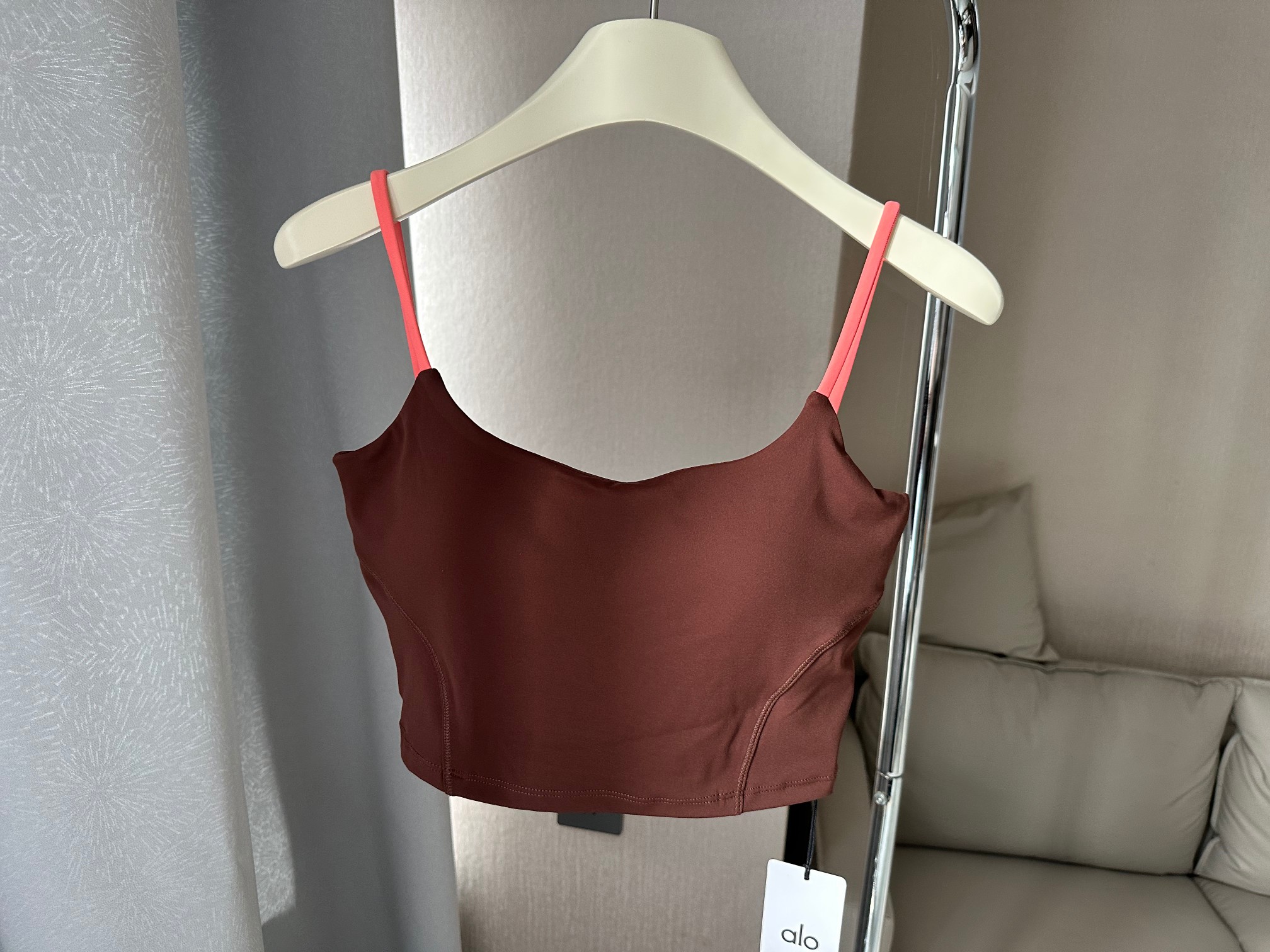 Alo sports bra studio white yoga