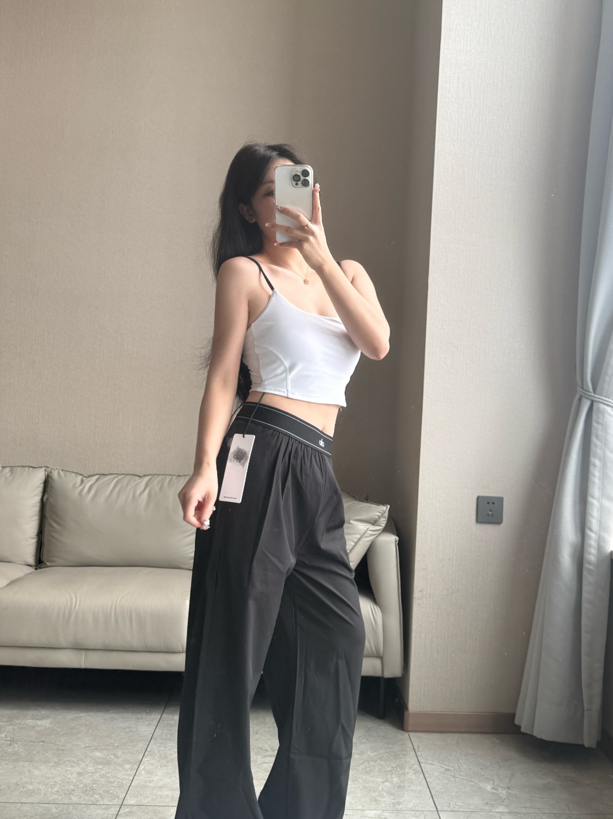 Alo tank studio white yoga