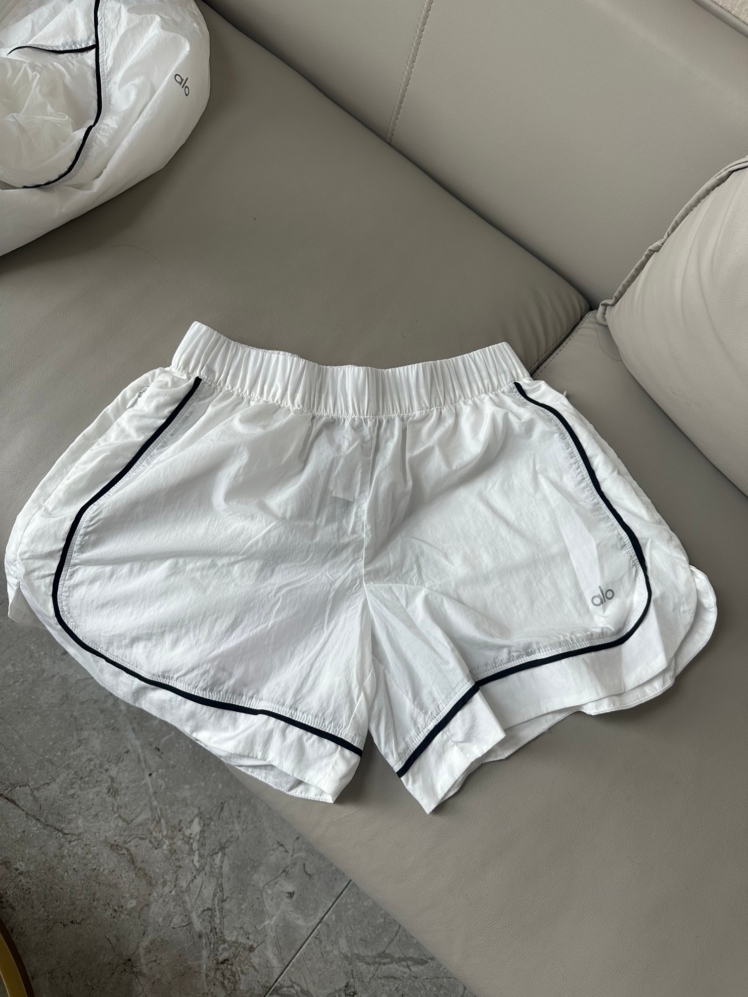 Alo Shorts Aloyoga Summer Lightweight Sun Protection Suit Daily Casual Outdoor Sports