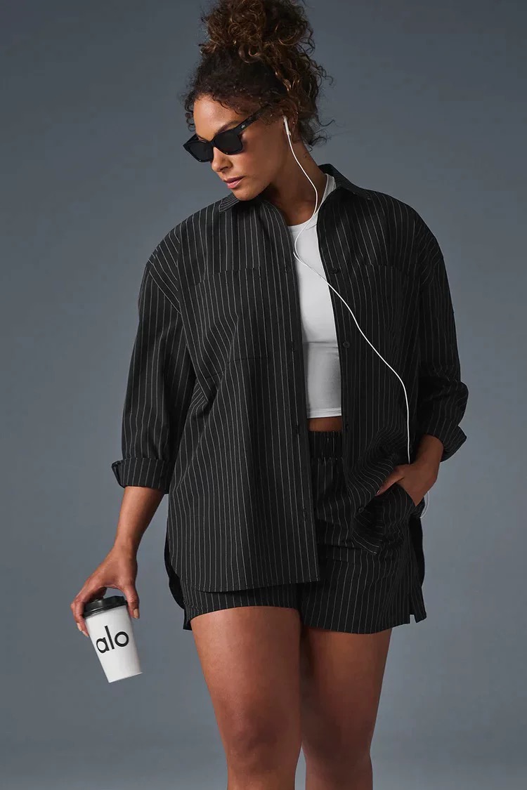 Alo shorts everyday navy pinstripe yoga