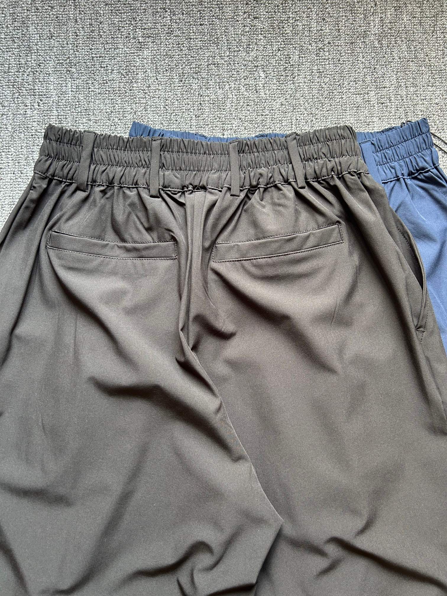 Alo Leggings Detailed real shots yoga