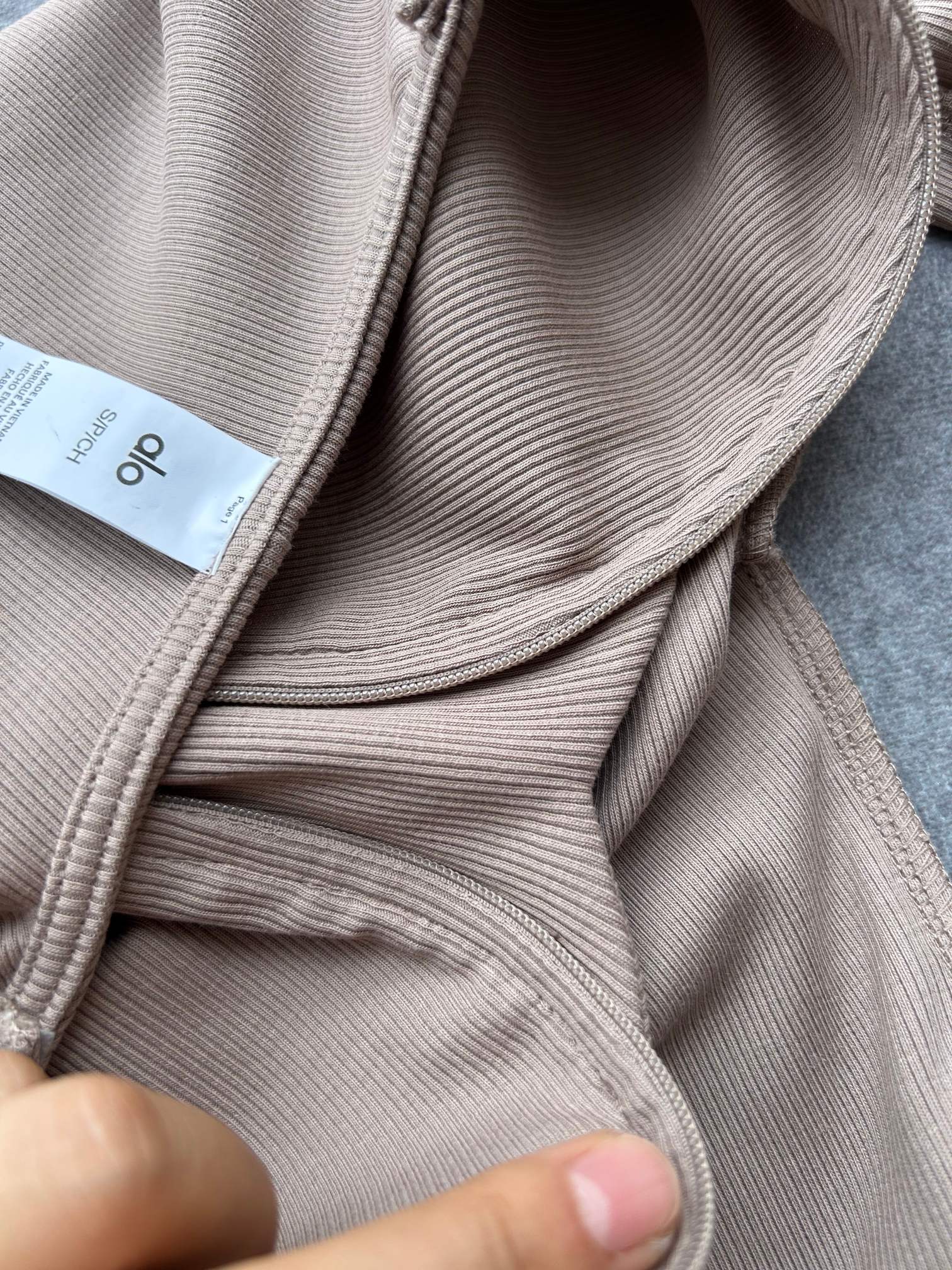 Alo long sleeve yoga taupe