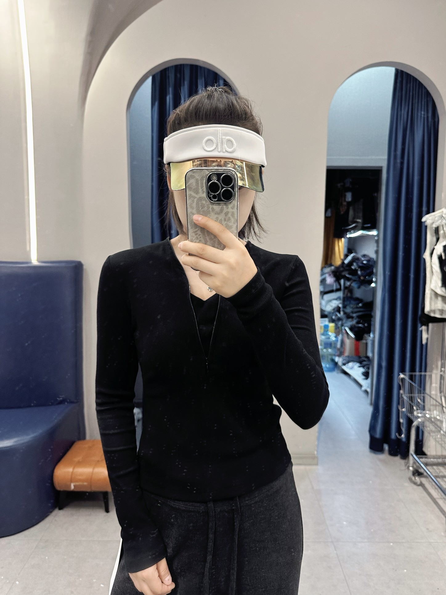 Alo Long sleeve Alo Women s yoga