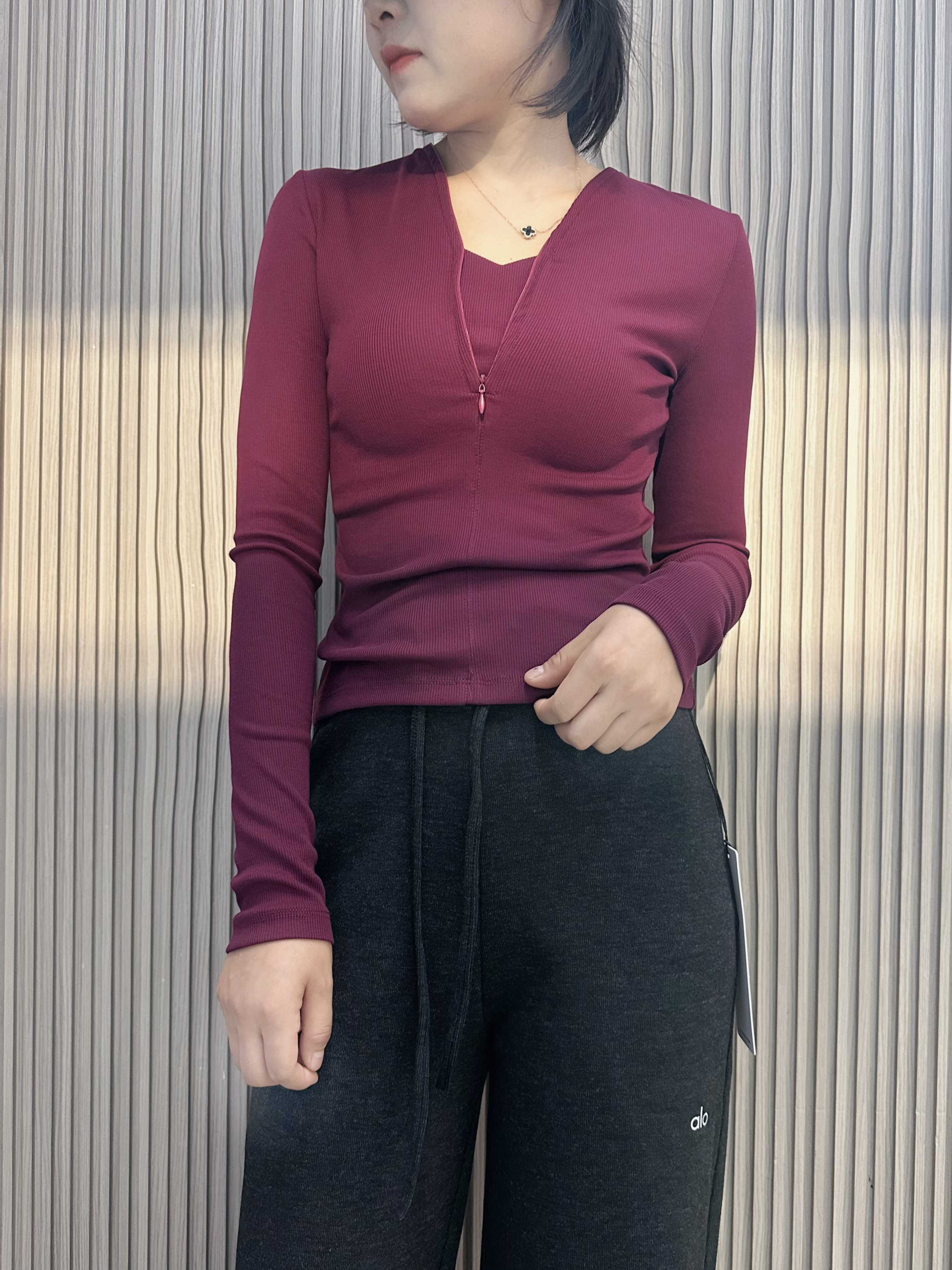 Alo long sleeve everyday burgundy yoga