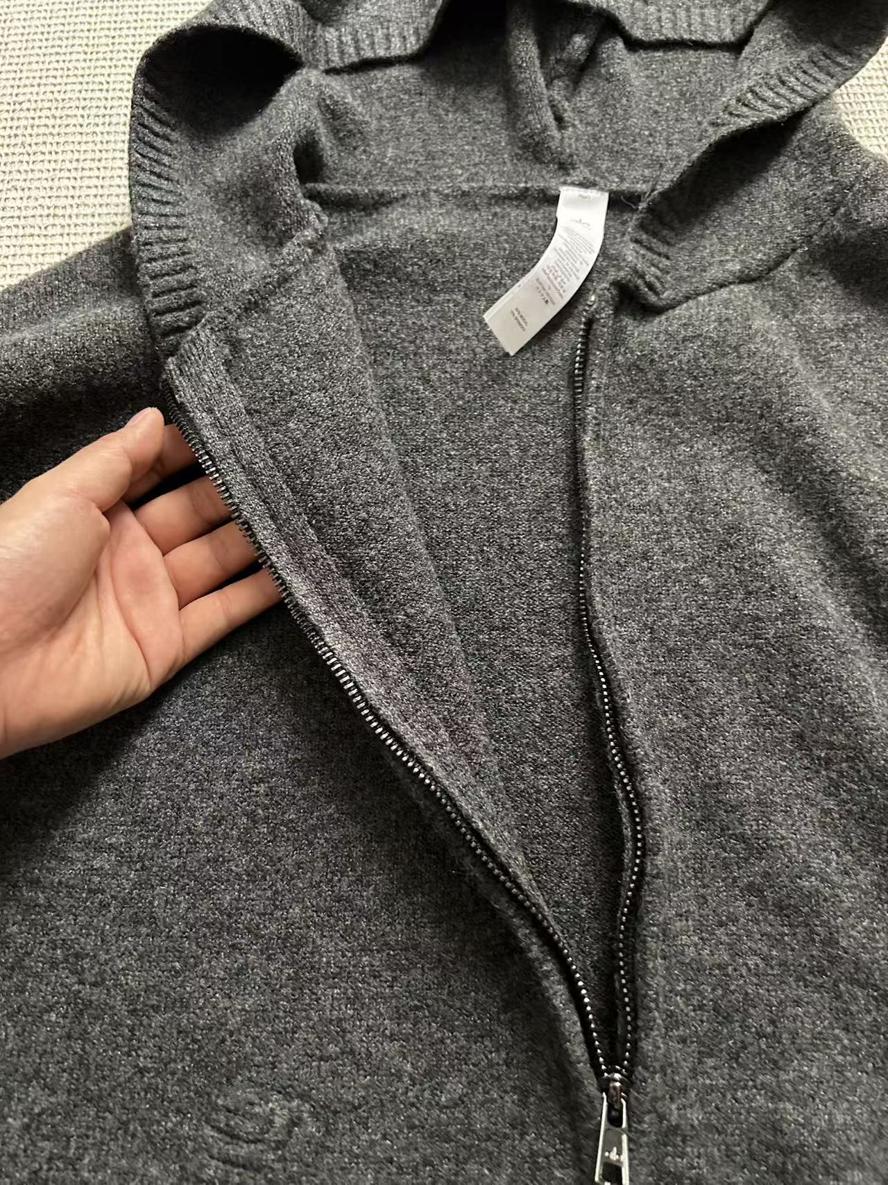 Alo Jacket Advanced gray real shot details yoga