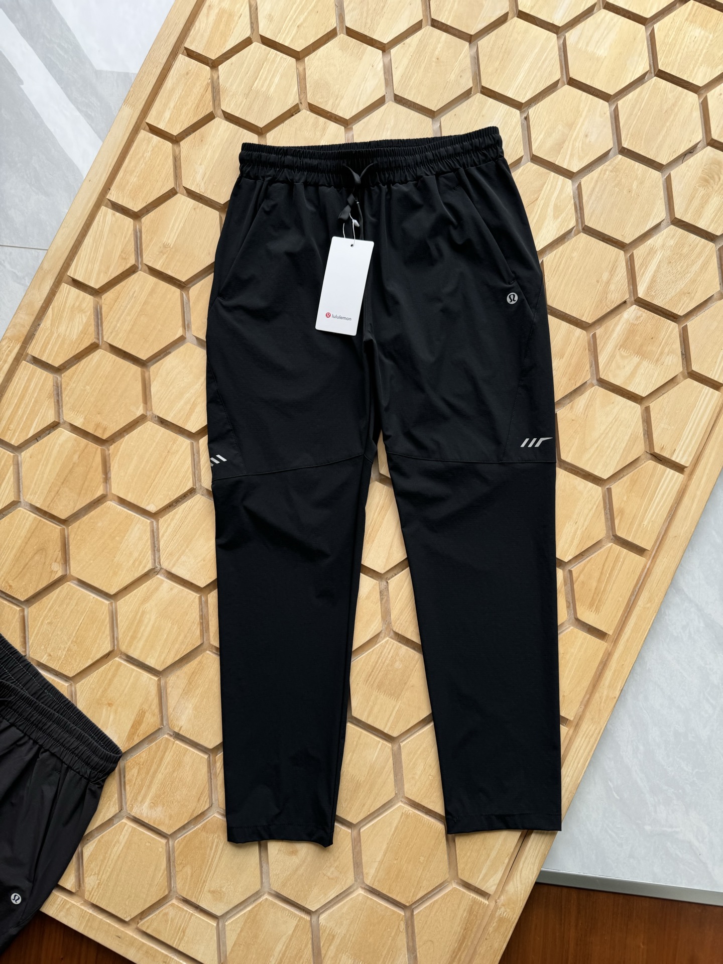 Lulu Men's Bottoms Lululemon ® athletica0 Men's 3D Lulu Men's Bottoms yoga