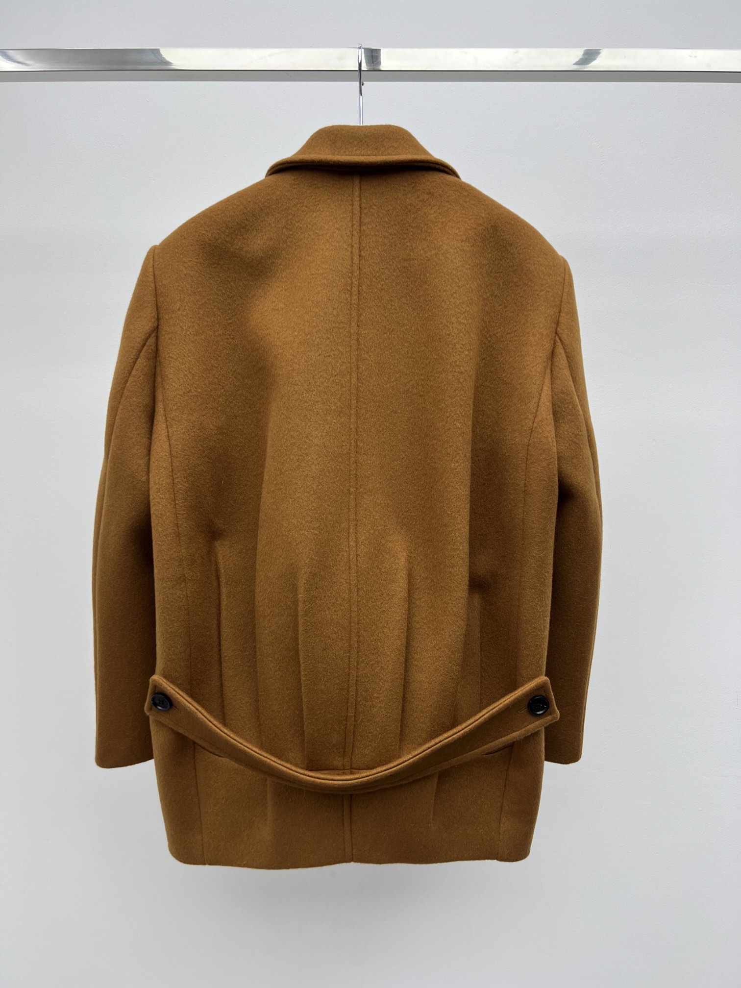 Versatile Women’s Clothing: One-Size-Fits-All Coats and Skirts in Various Styles - 图片 7