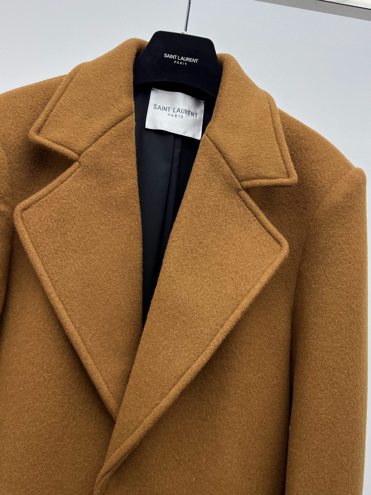Versatile Women’s Clothing: One-Size-Fits-All Coats and Skirts in Various Styles - 图片 3