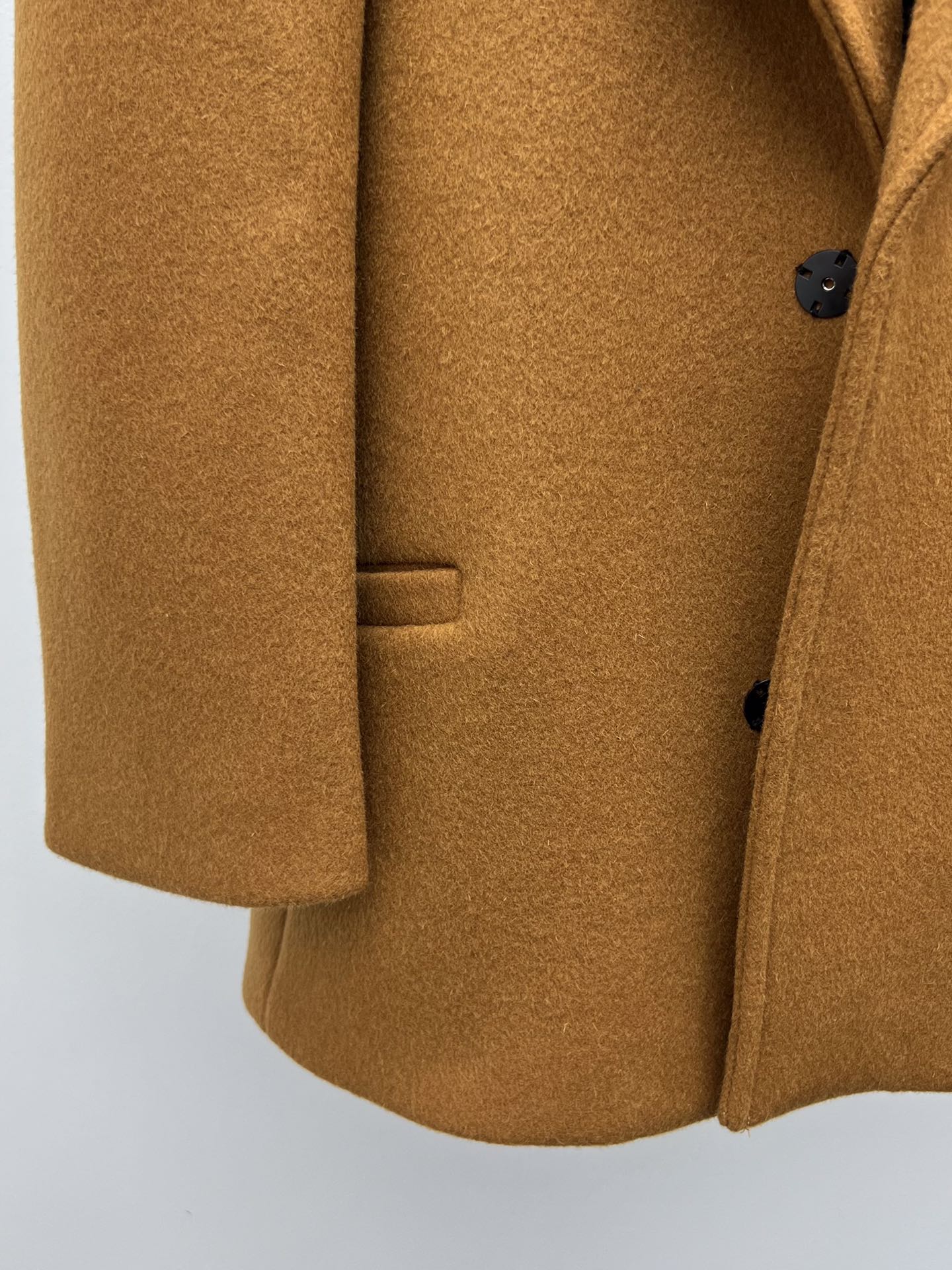 Versatile Women’s Clothing: One-Size-Fits-All Coats and Skirts in Various Styles - 图片 6