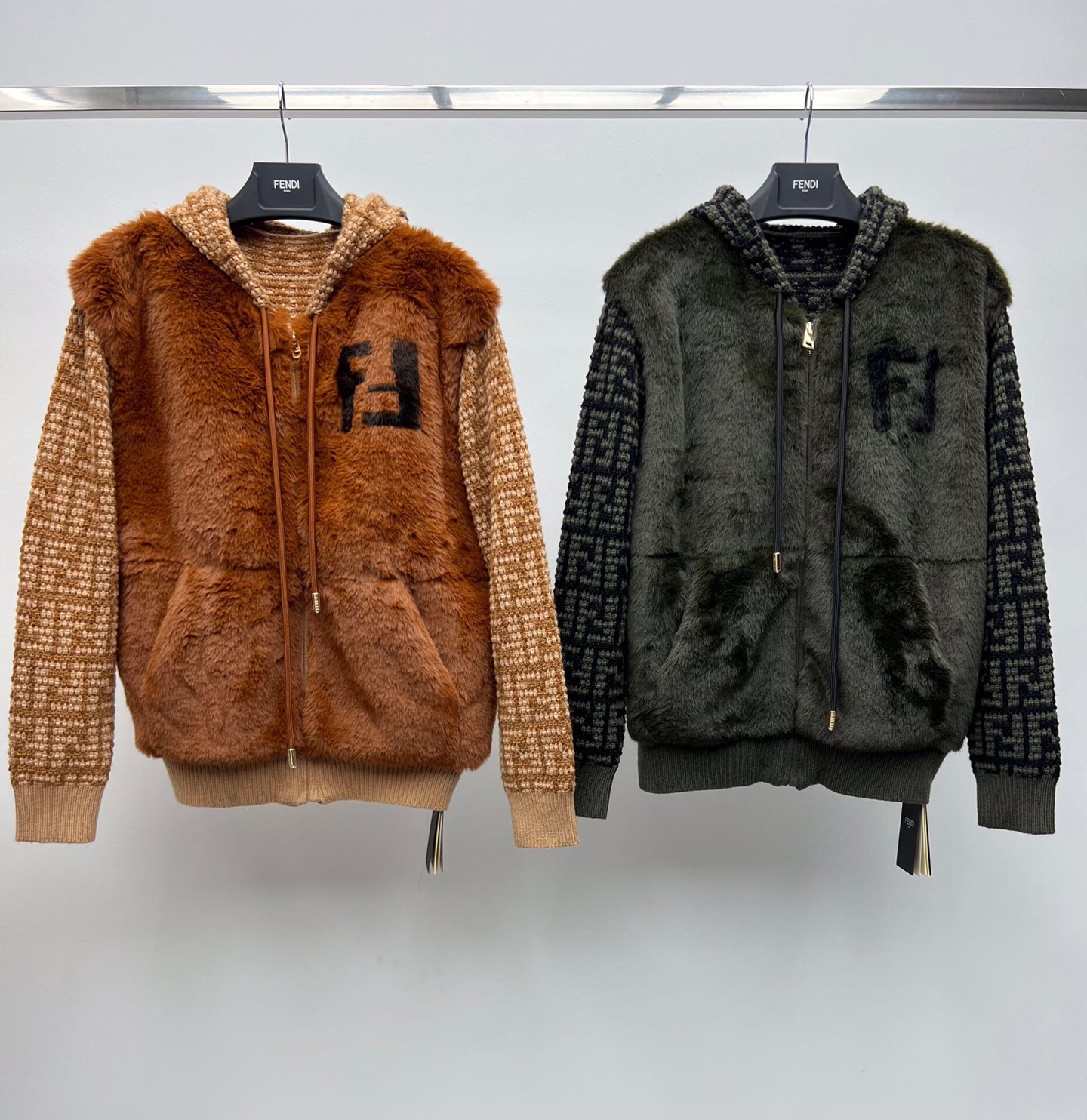 “Stylish Single-Rate Female Suit with Dustproof Bags and Zipper’s Jacket – Fashionable and Warm” - 图片 1