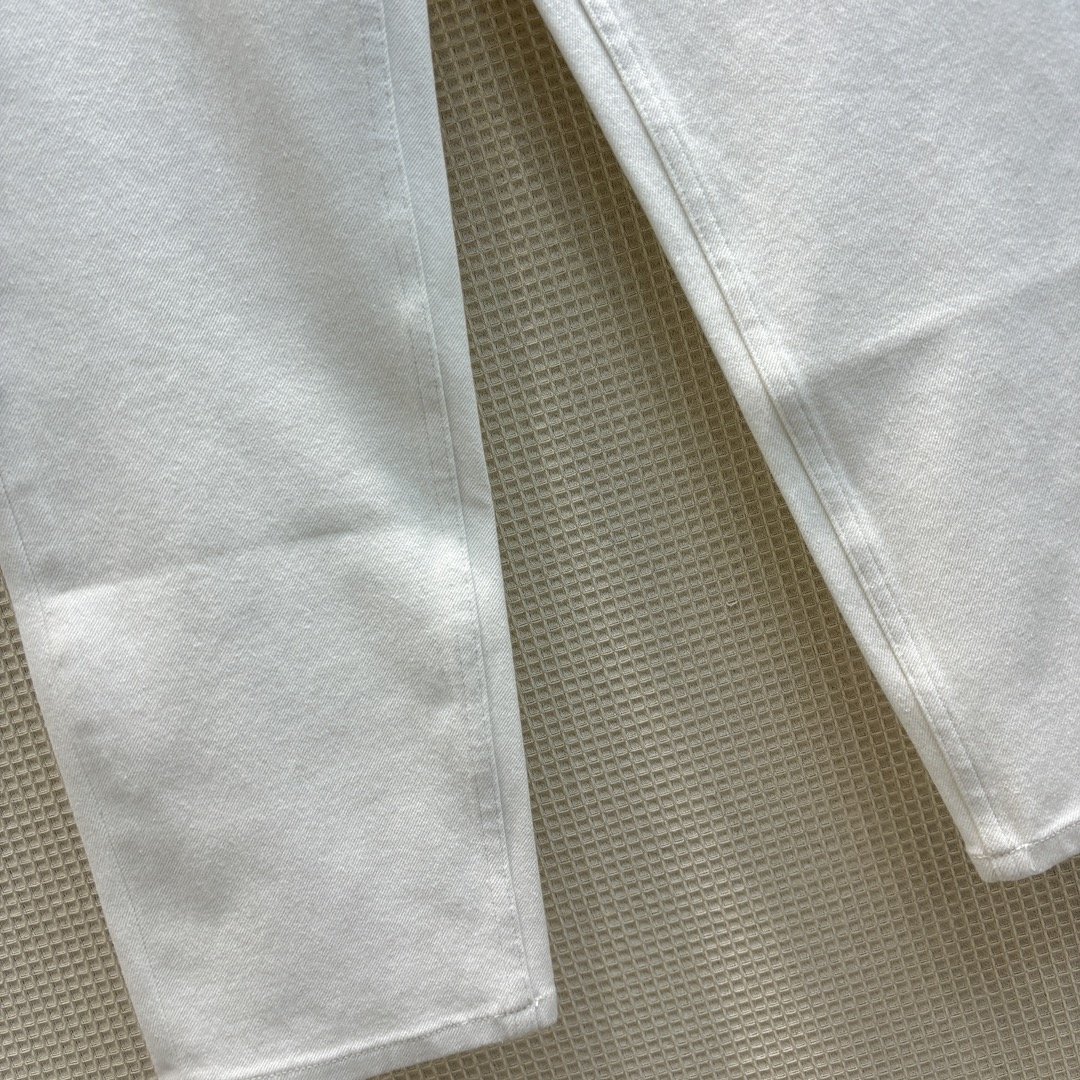 24ss凯旋门图案毛巾绣白色牛仔裤高颜值单品任何上衣都可以搭配百搭无烦恼白色就是很干净的感觉简简单单人手