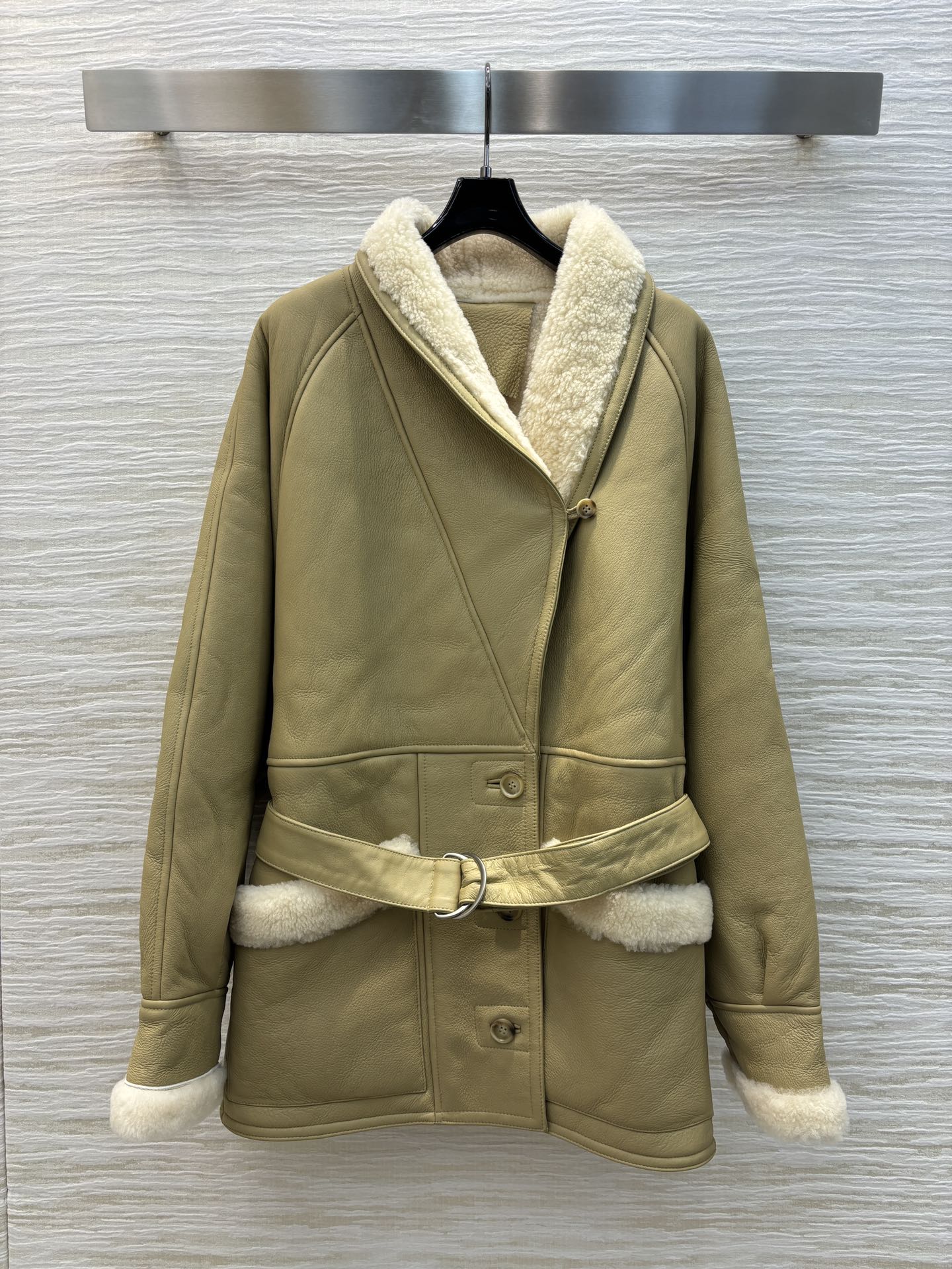 Winter Acne Treatment: Cool Fur Coat with Australian Melinau Fur for Style - 图片 1