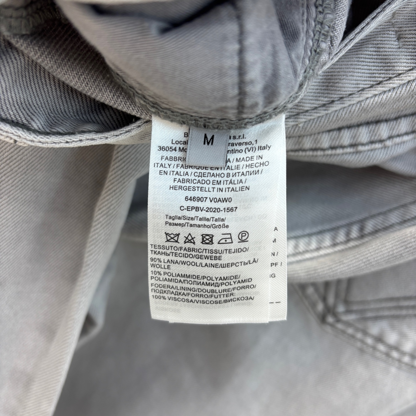 Trendy Single-Size Women’s Suit: BV Leather, White-Water Jeans, Perfect for Spring/Summer - 图片 9