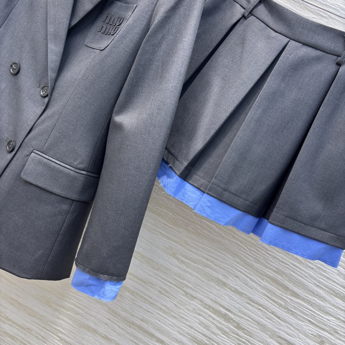 Miu Miu Women's Blazer and Pleated Skirt Set - Fashionable & Chic 7 i1740924836337 9606 0 5