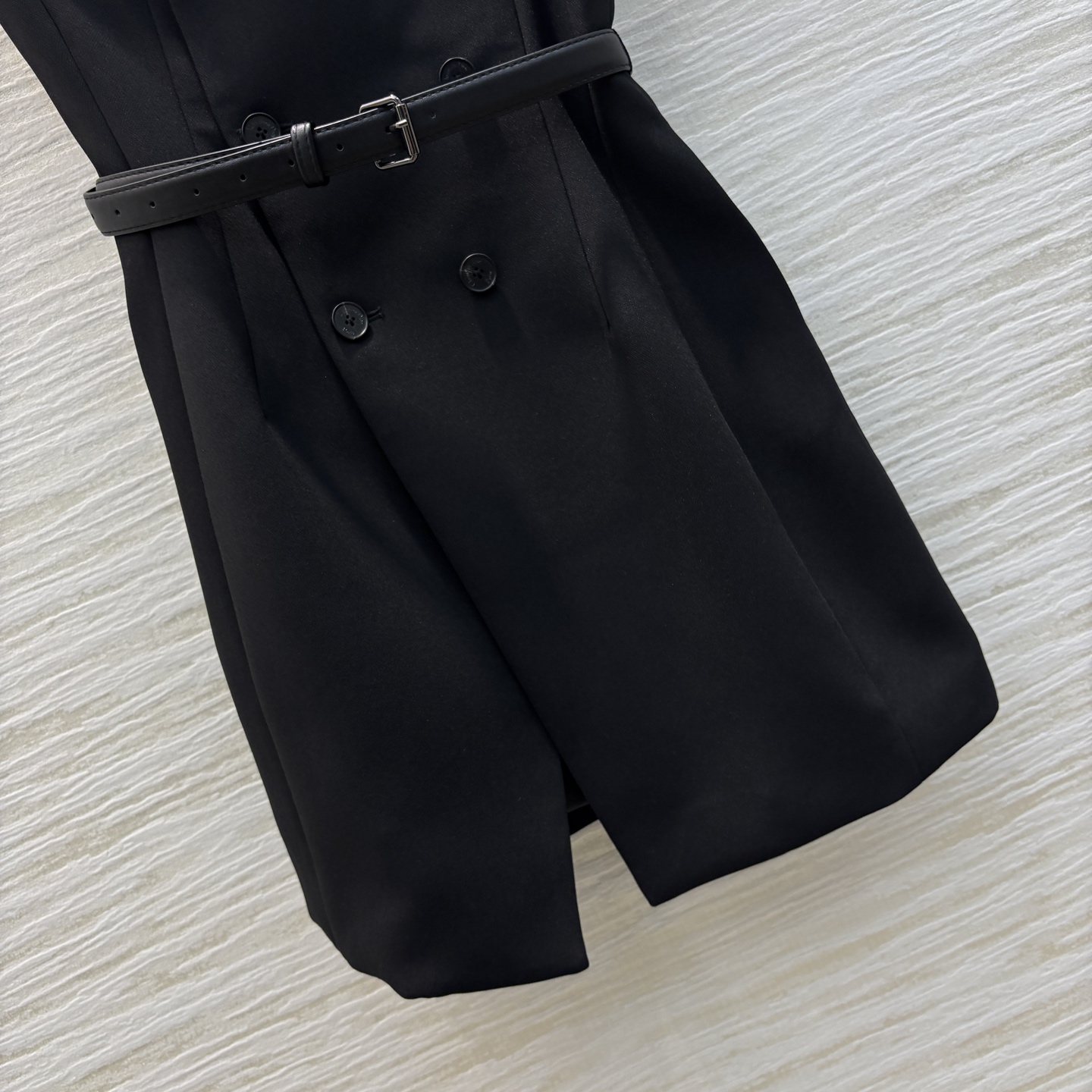 Dior Spring 2025 Off-Shoulder Blazer Midi Dress with Belt - Elegant & Chic 7 i1741095700034 6448 0 4